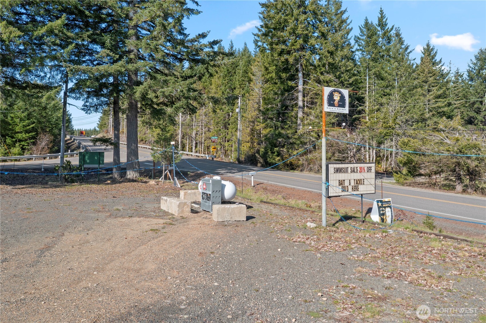 2810 E Spencer Lake Road Property Photo 38