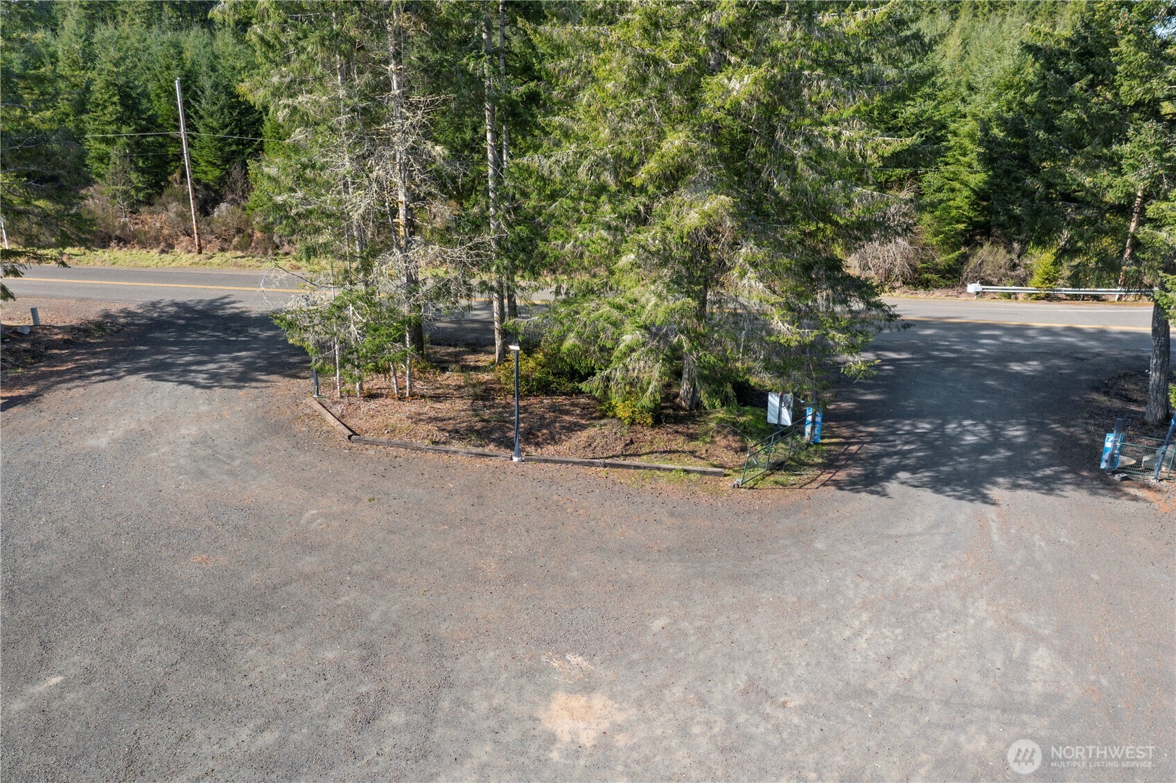 2810 E Spencer Lake Road Property Photo 39