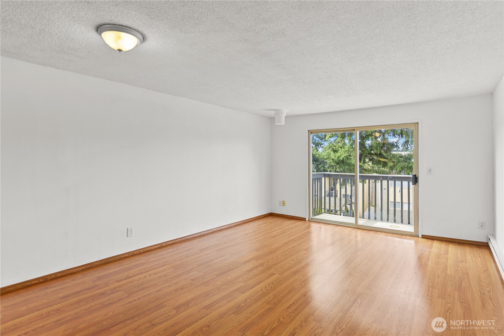 31003 14th Avenue E12 Property Photo 9