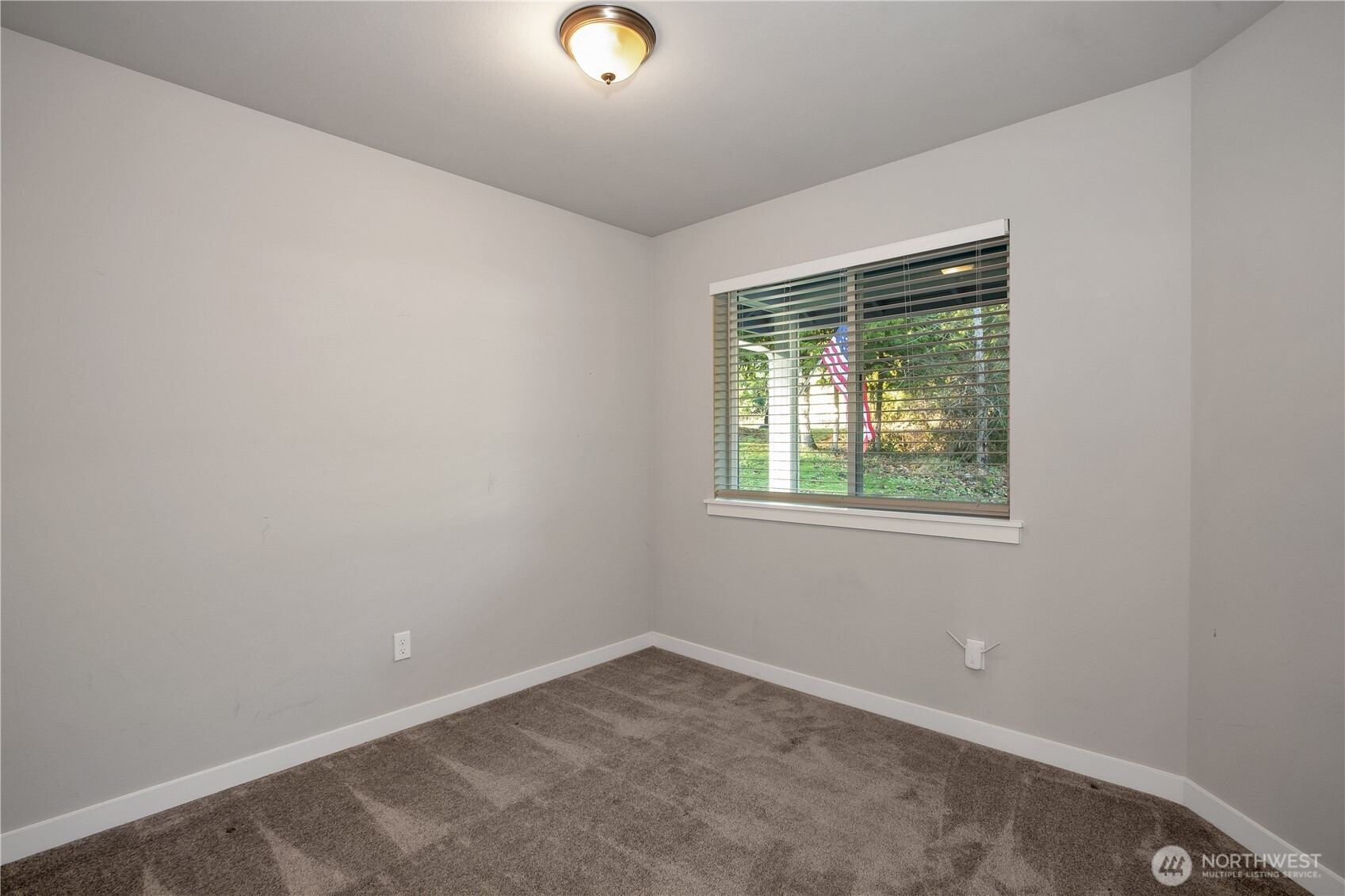 17643 Loop Lane Property Photo 18