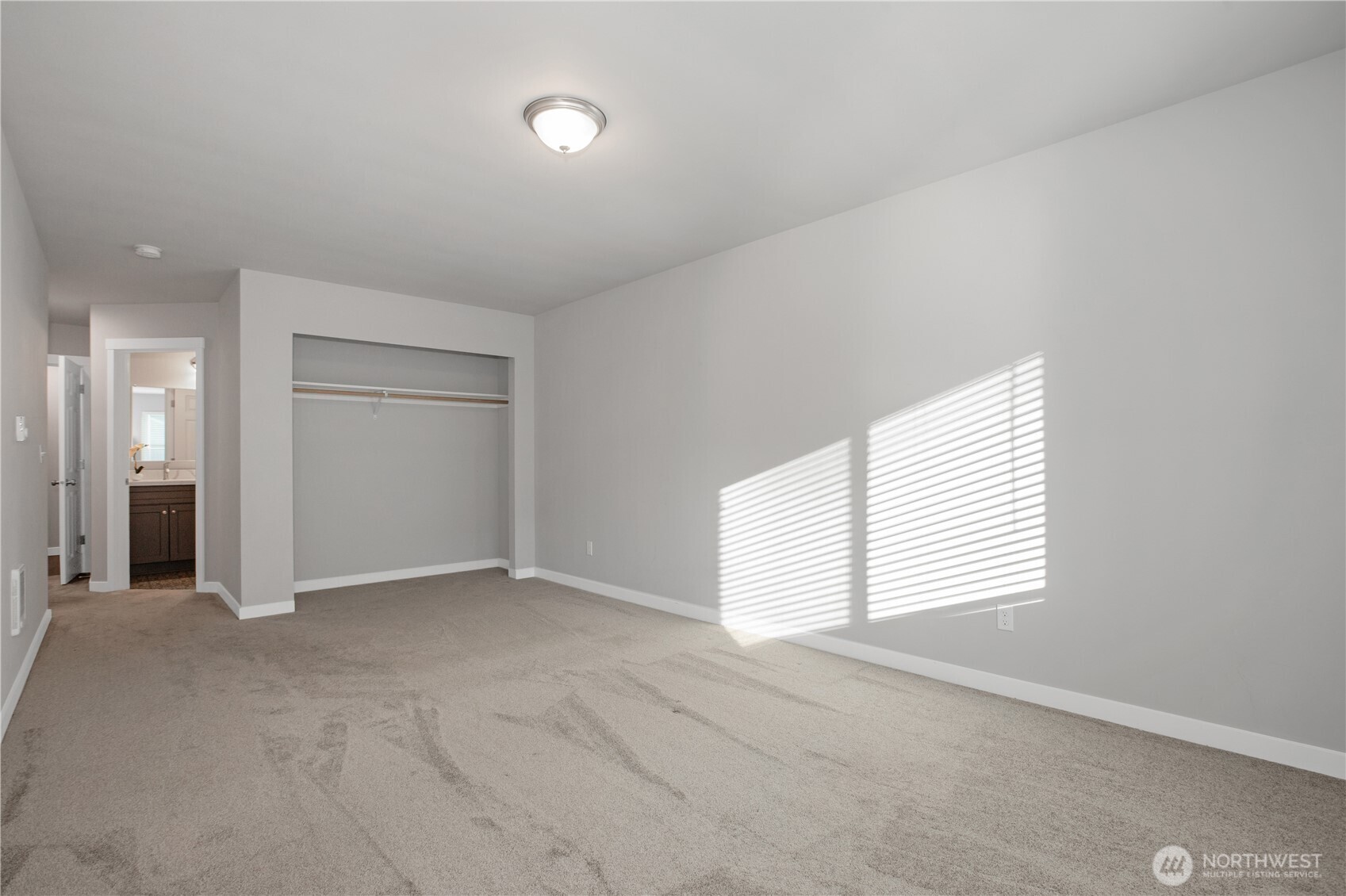 17643 Loop Lane Property Photo 21