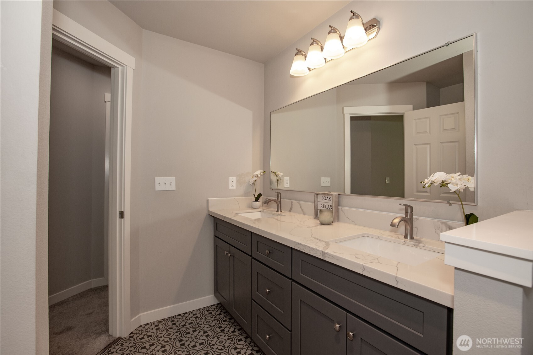 17643 Loop Lane Property Photo 26