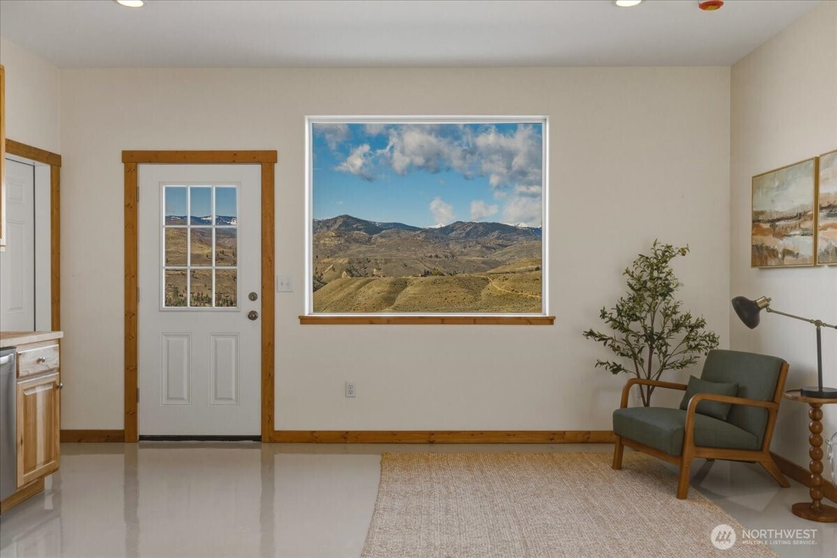 2 Island View Lane Property Photo 10