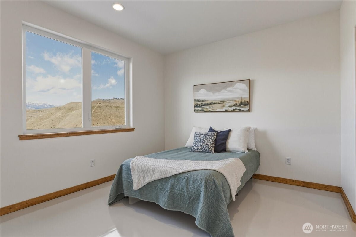 2 Island View Lane Property Photo 20
