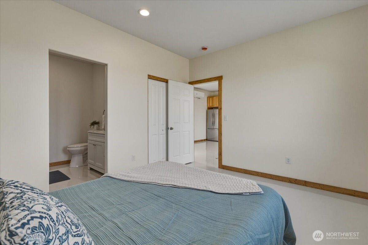 2 Island View Lane Property Photo 22
