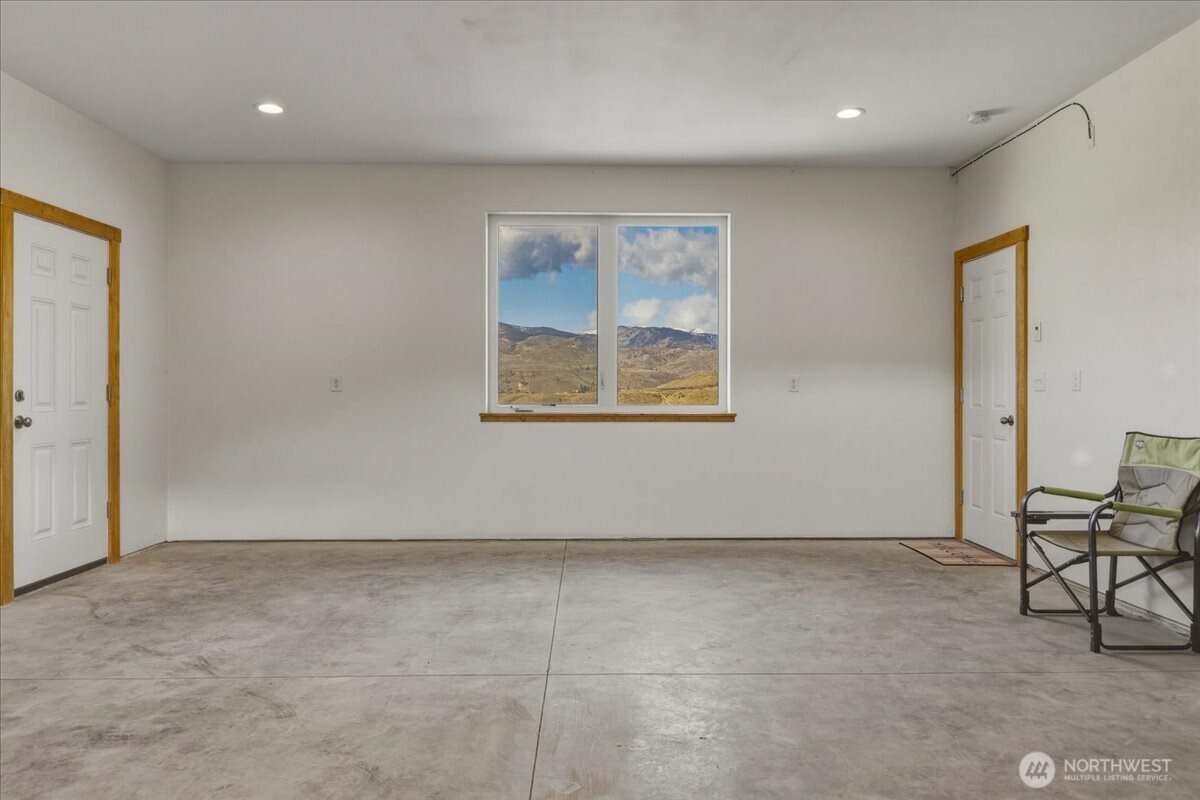 2 Island View Lane Property Photo 31