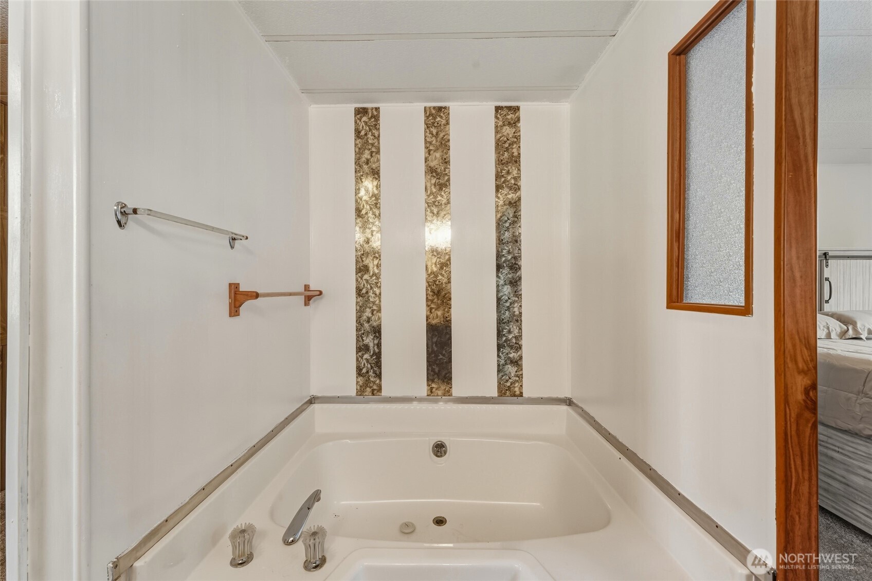 806 Se Mockingbird Drive Property Photo 14