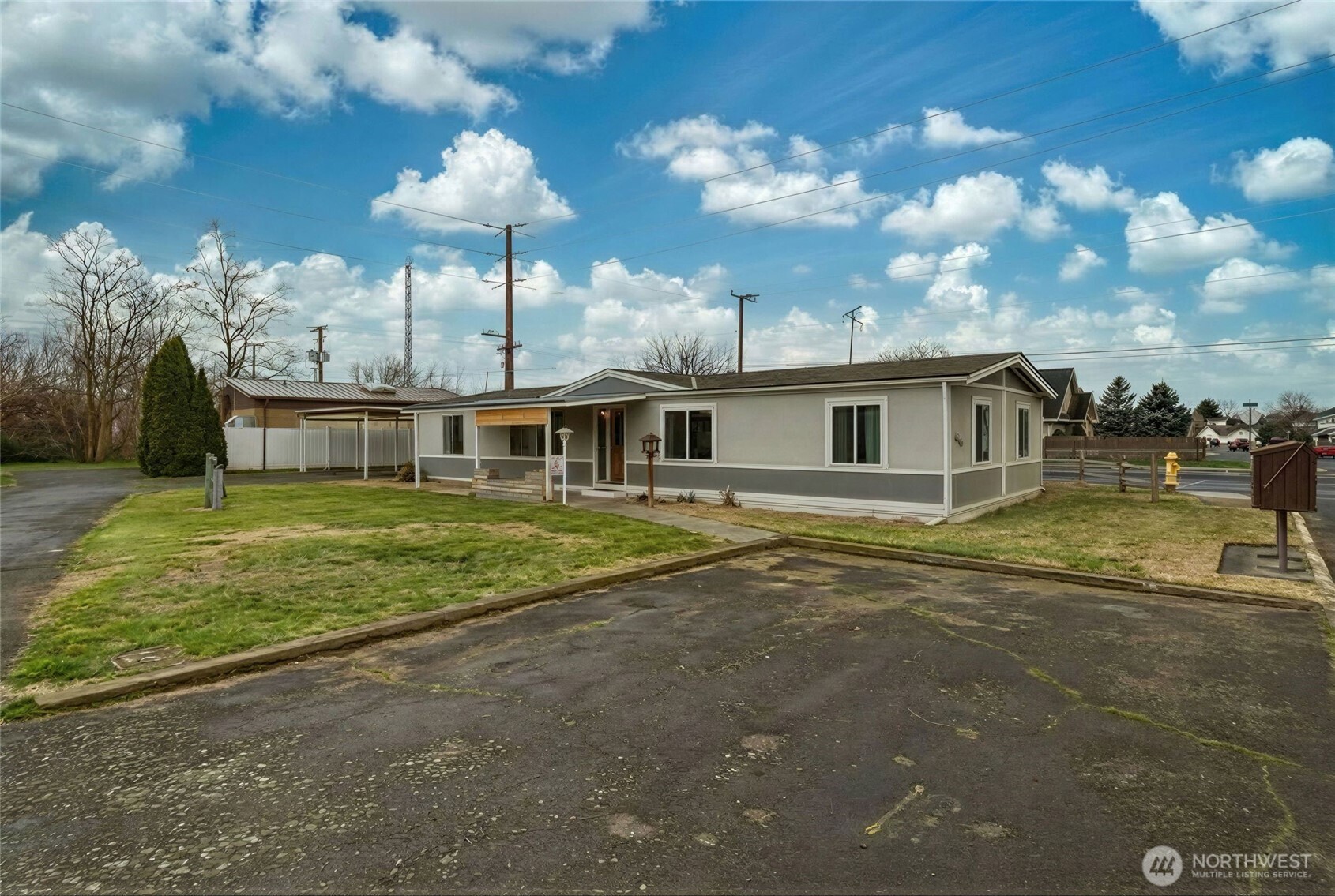 806 Se Mockingbird Drive Property Photo 35
