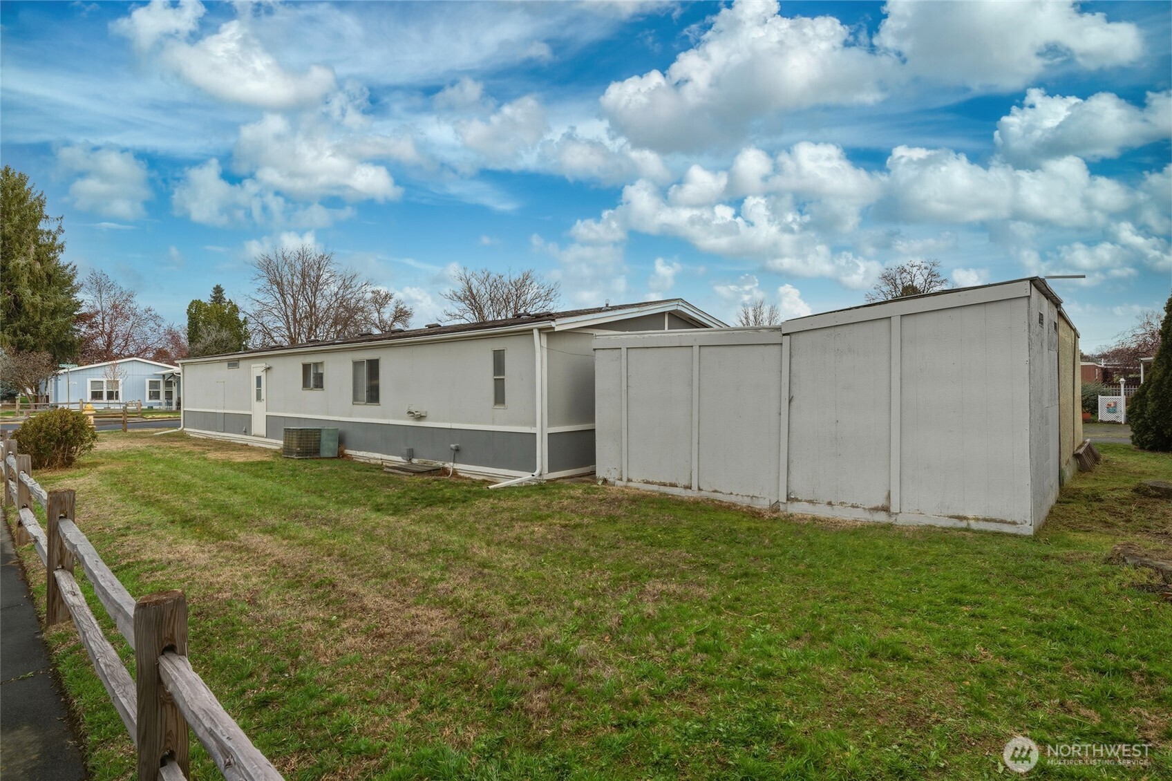 806 Se Mockingbird Drive Property Photo 37