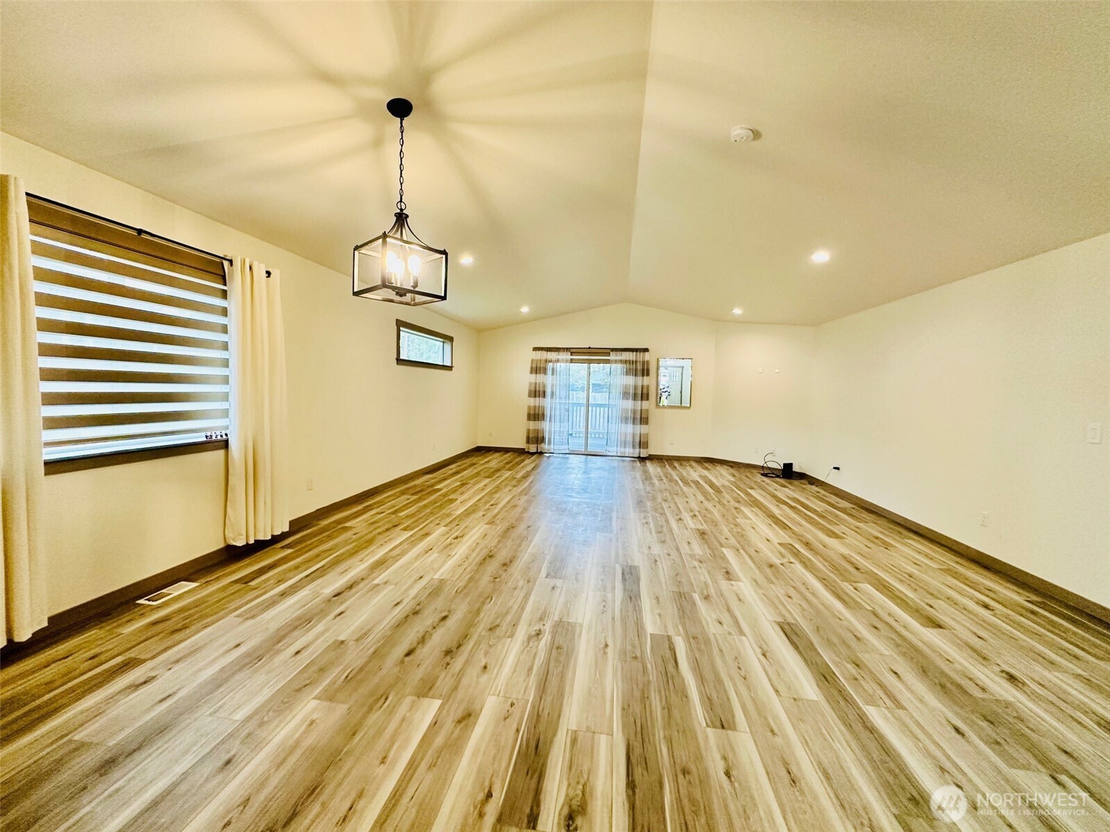 519 7th Avenue Property Photo 3