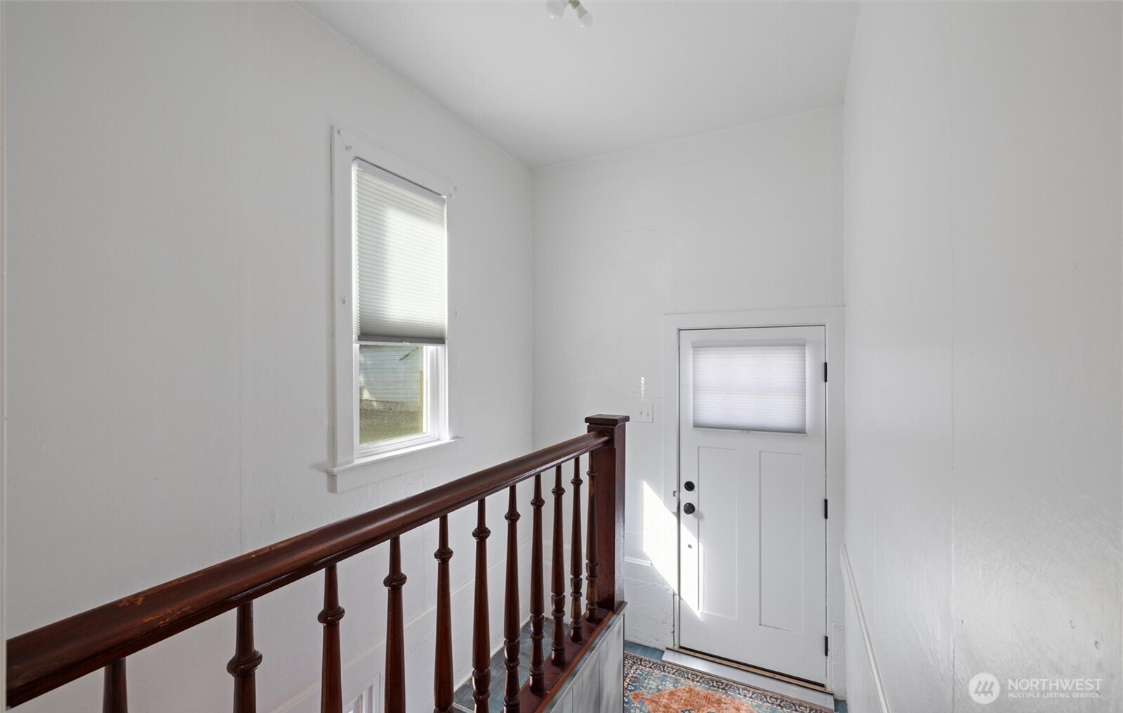 212 E Sixth Street Property Photo 14