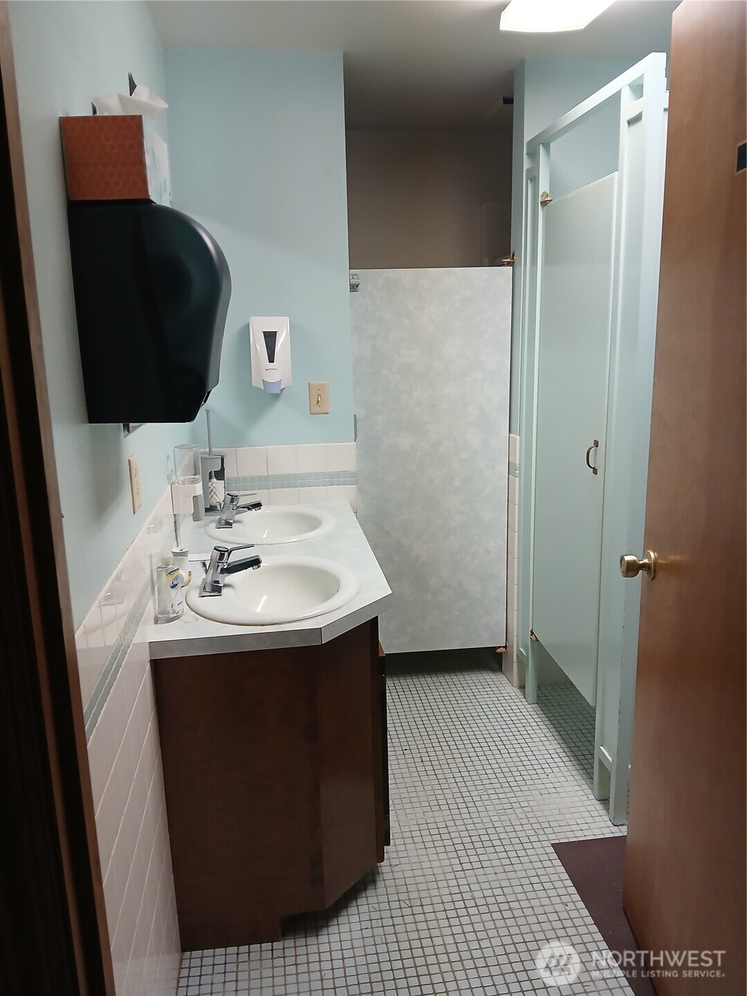17543 Pendleton Street Property Photo 16