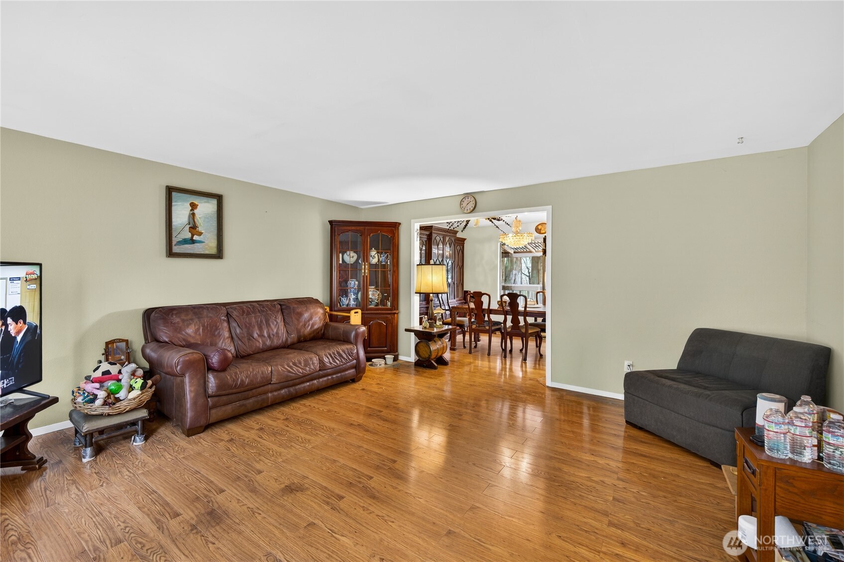 596 Forrest Way Property Photo 7