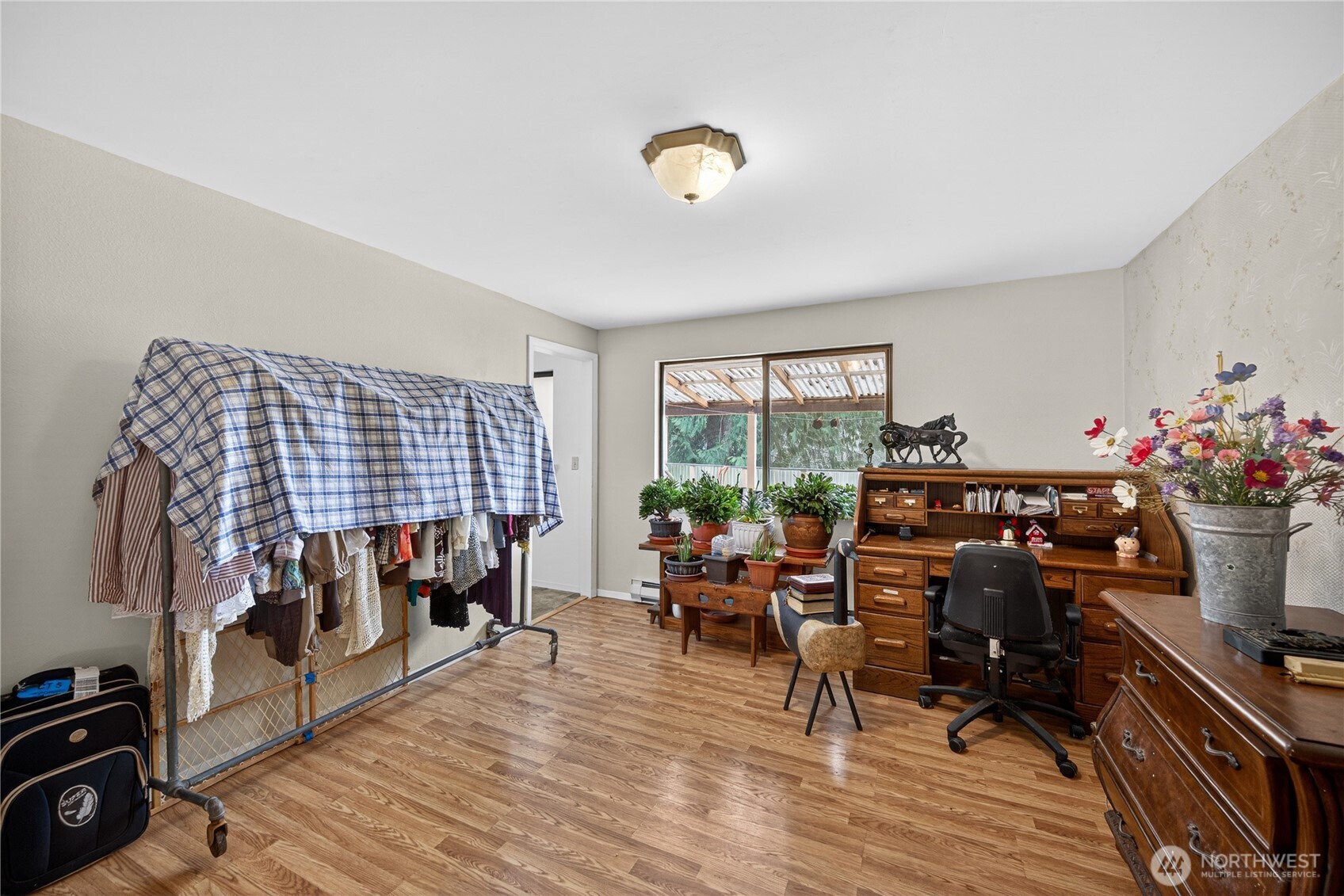 596 Forrest Way Property Photo 11