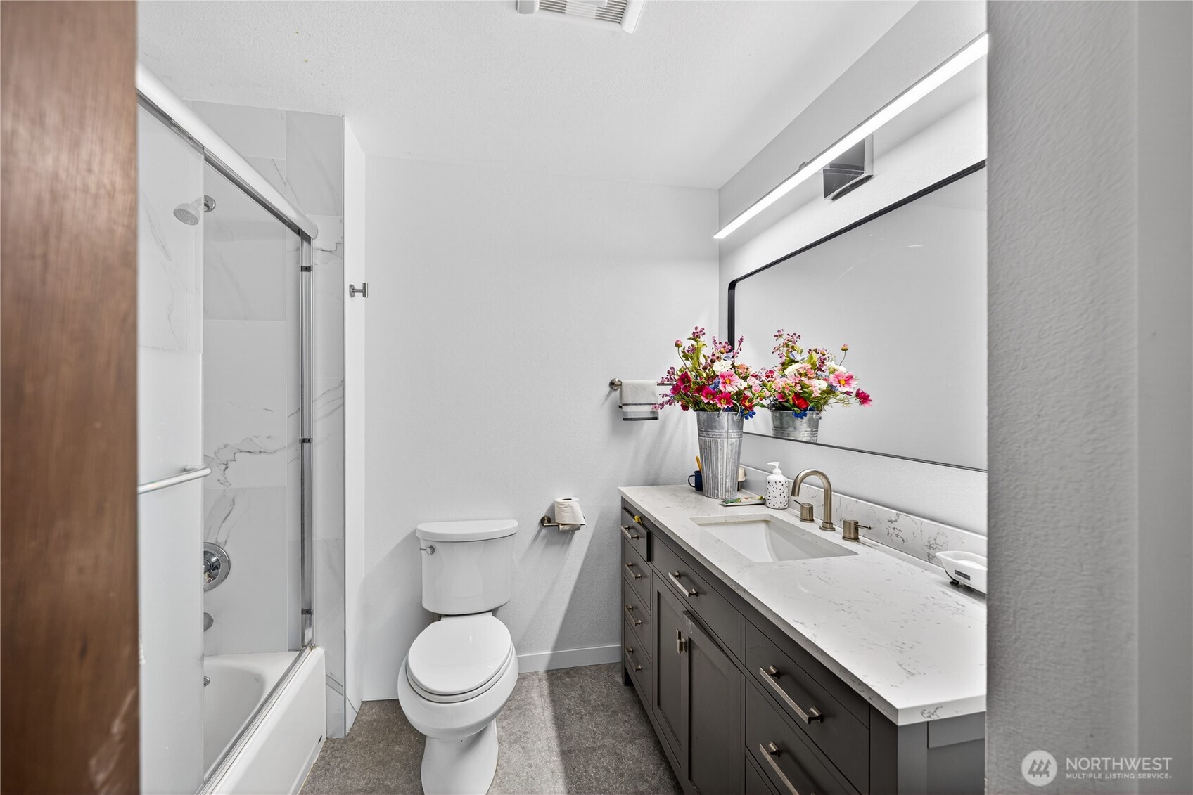 596 Forrest Way Property Photo 20
