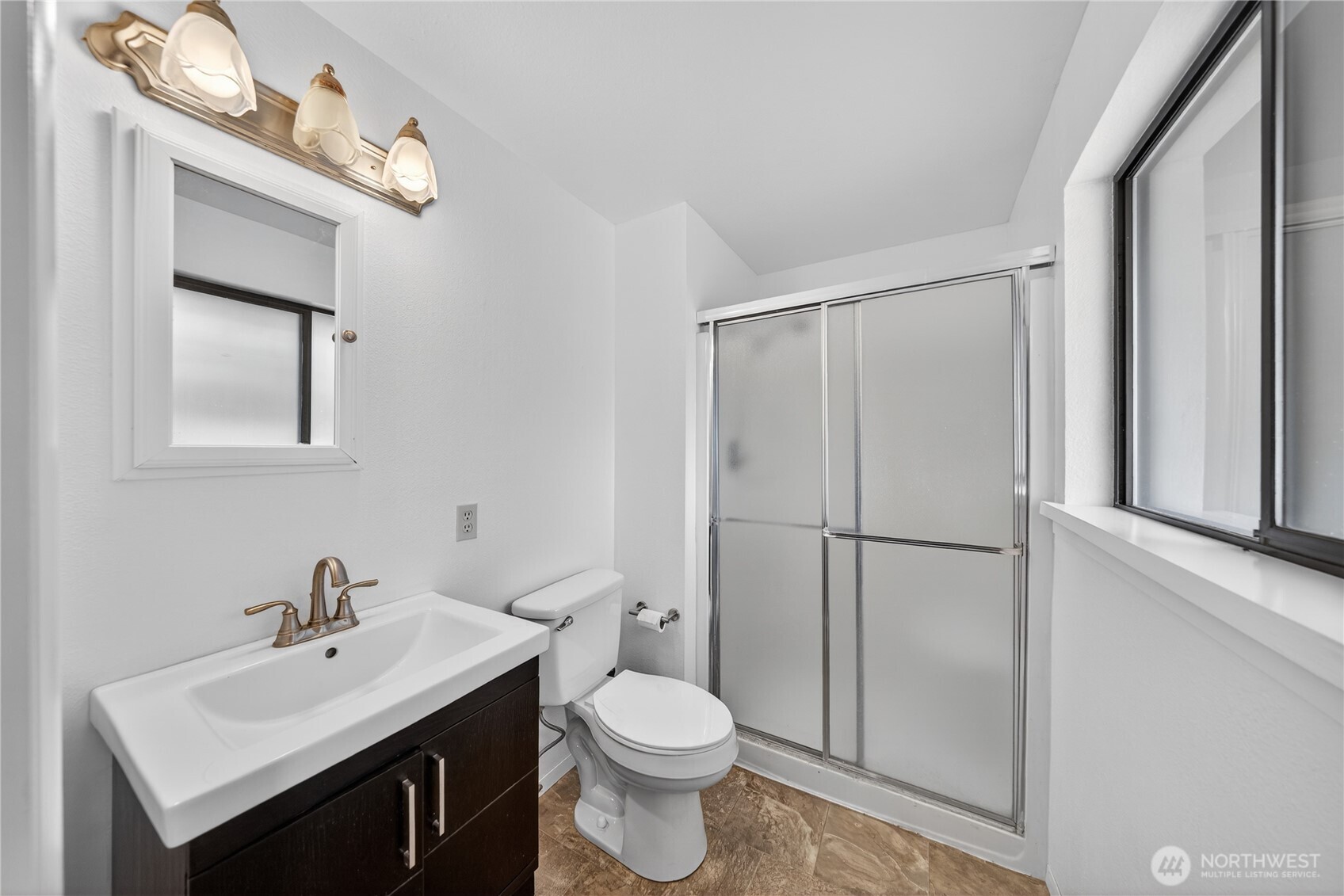 596 Forrest Way Property Photo 23