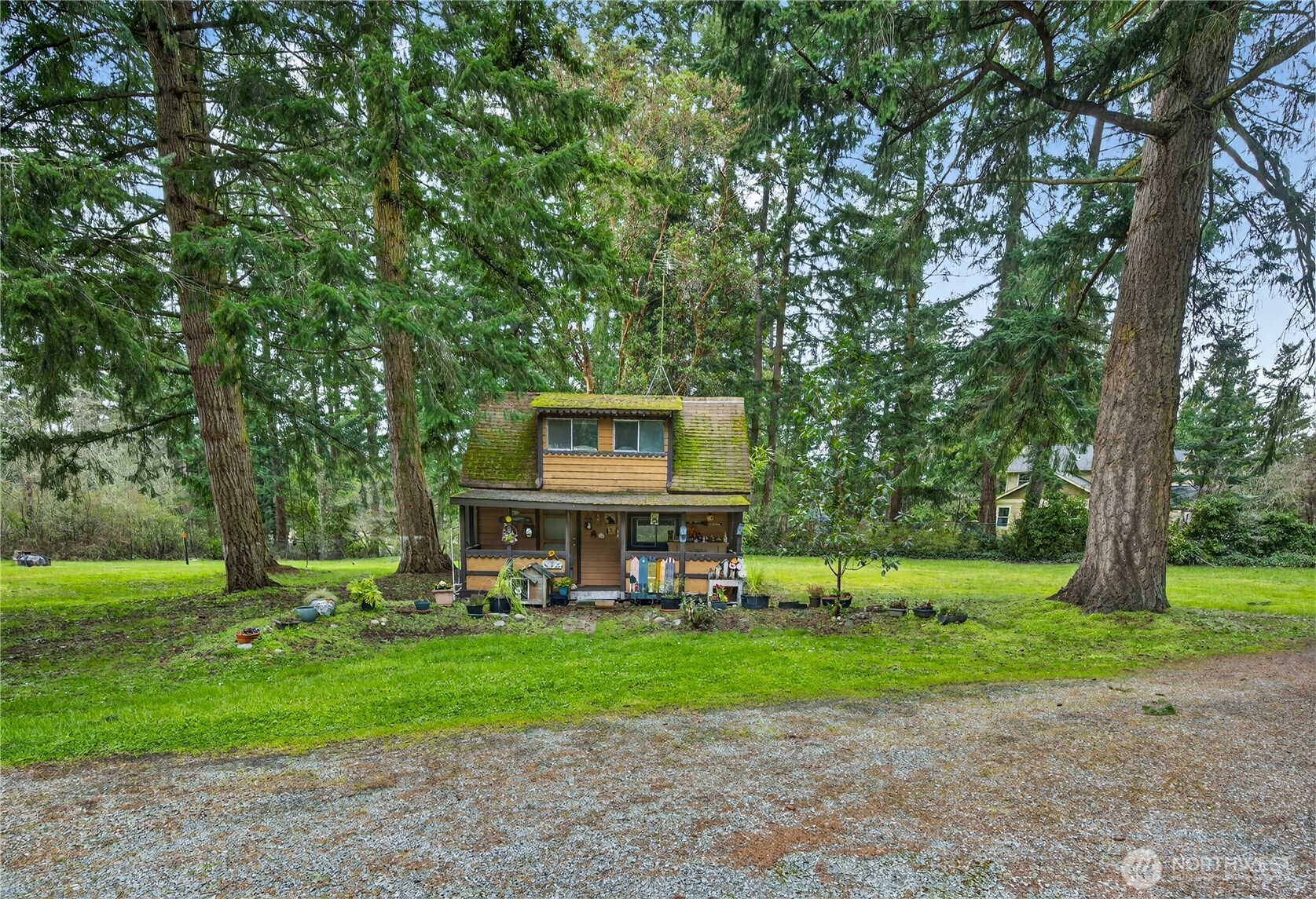 596 Forrest Way Property Photo 31
