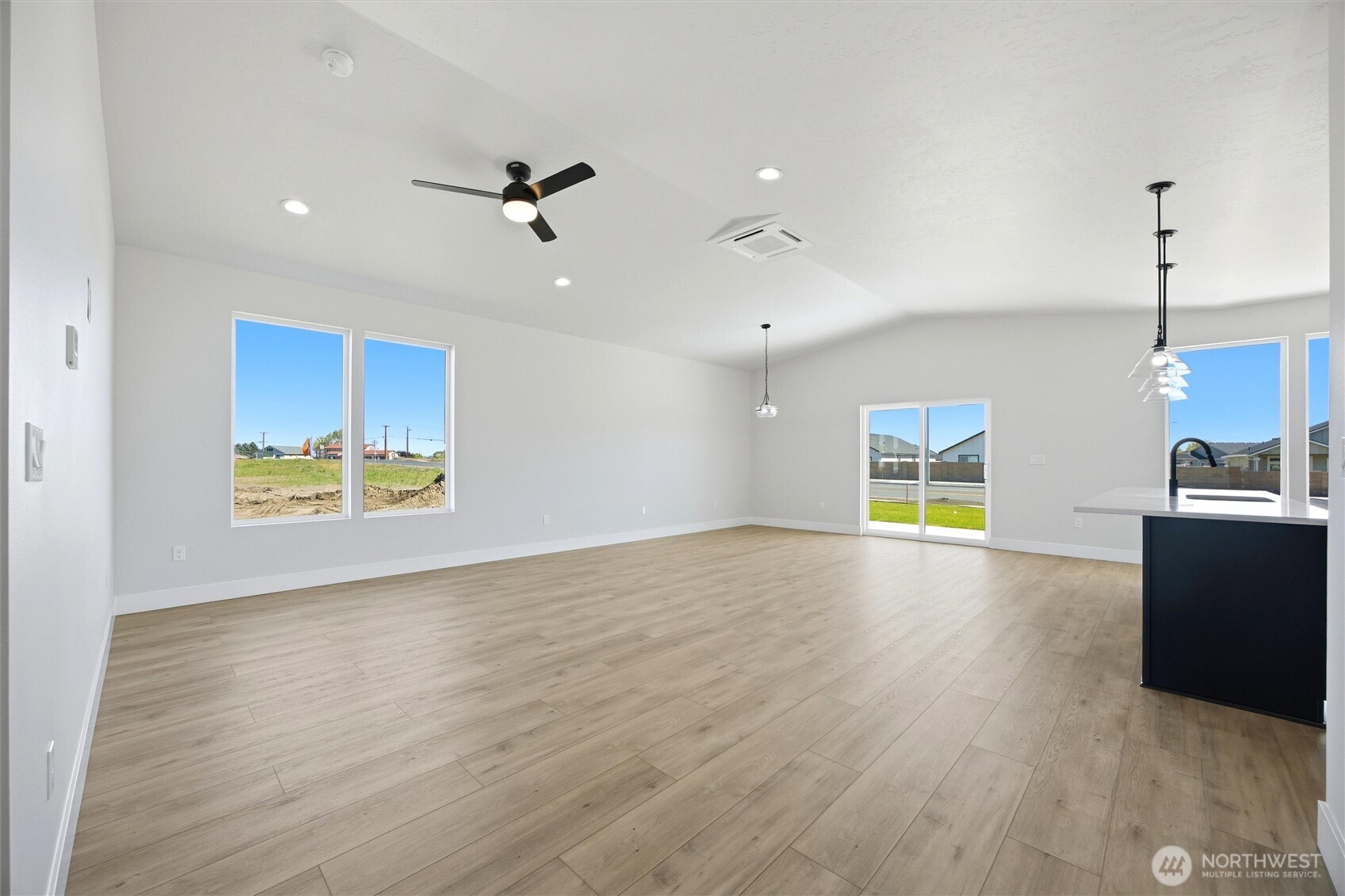 739 N Muscovy Street Property Photo 3