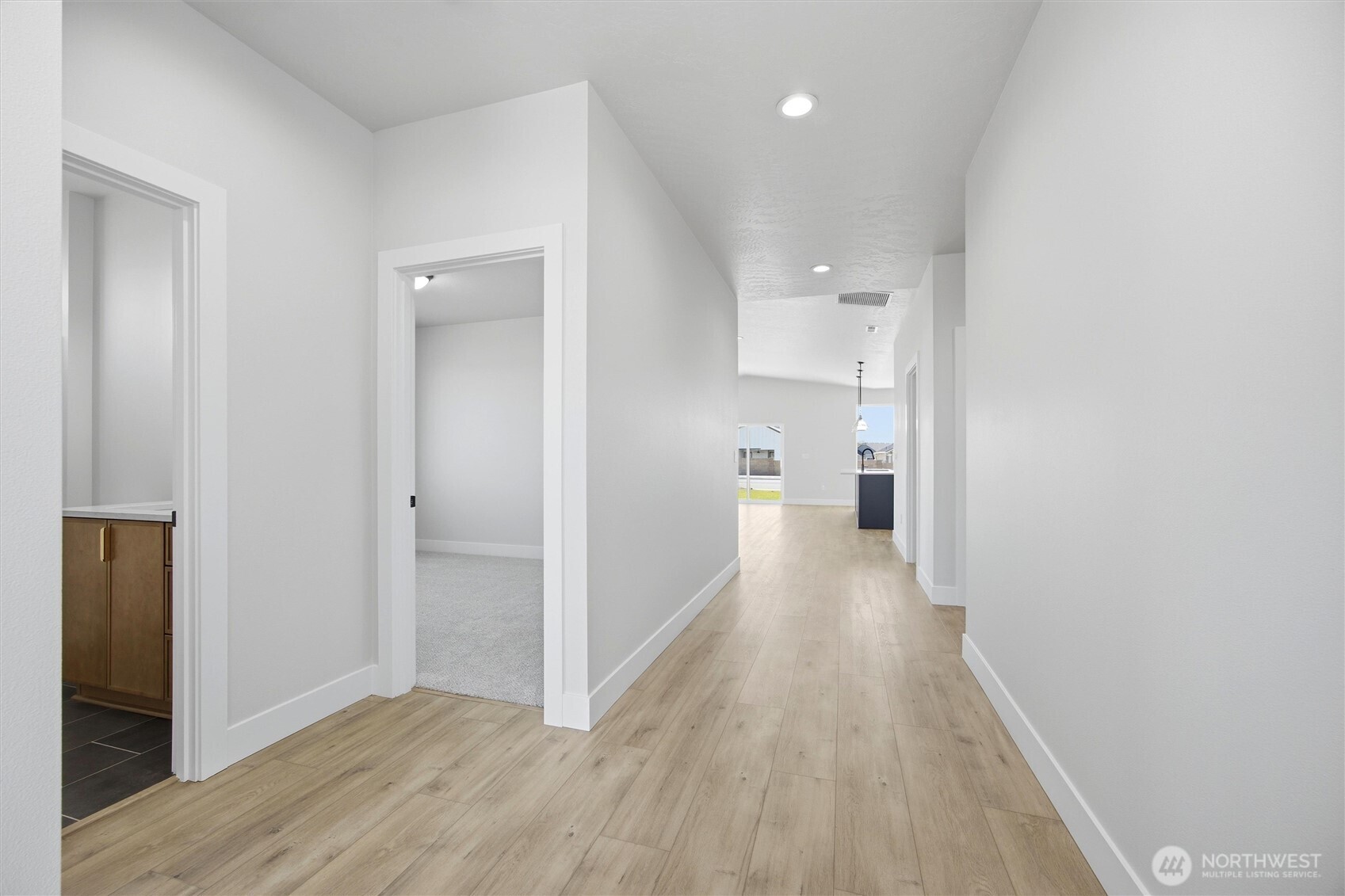 739 N Muscovy Street Property Photo 13