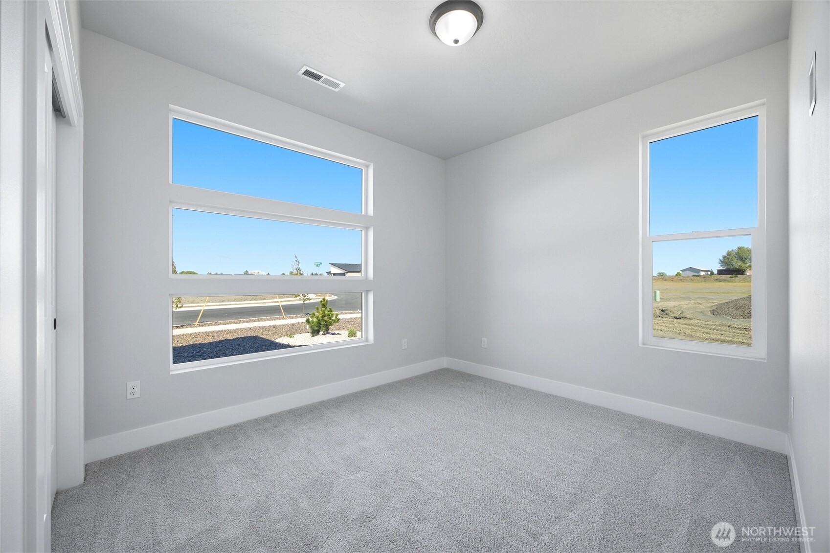 739 N Muscovy Street Property Photo 18