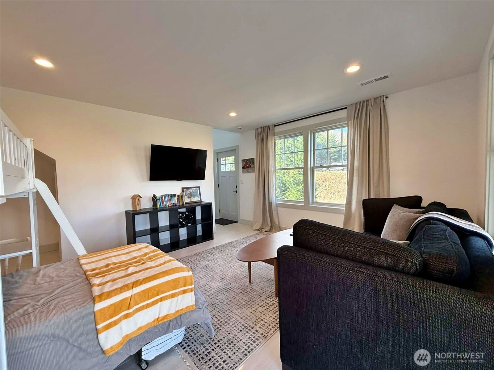 213 Tanglewood Drive Property Photo 16