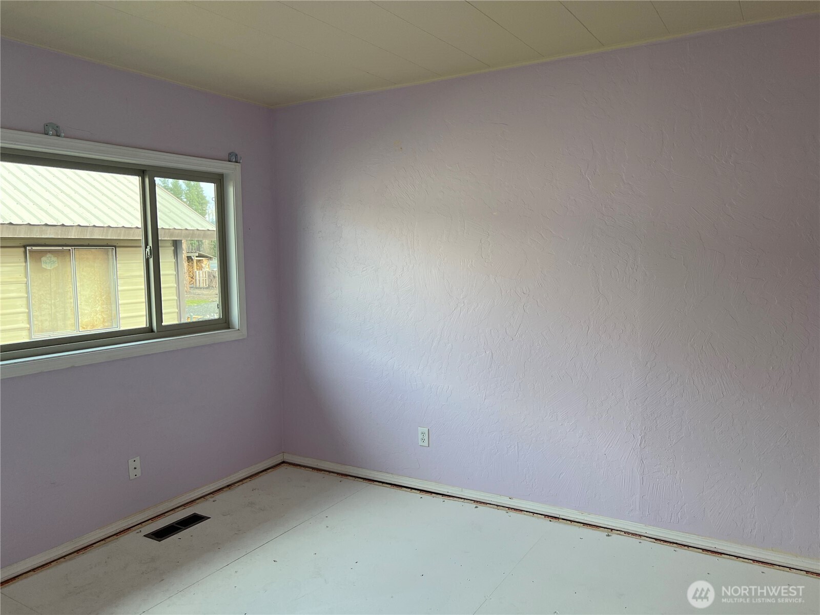 508 E First Street Property Photo 4