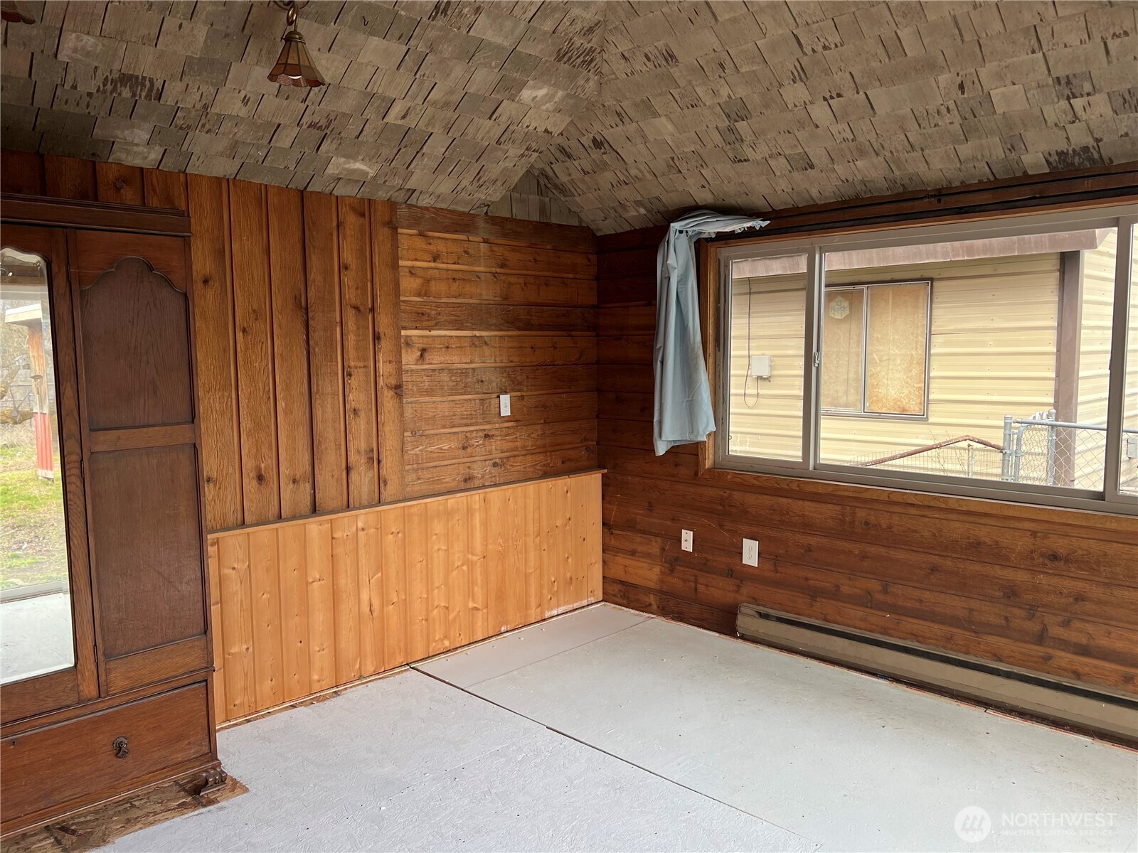 508 E First Street Property Photo 11