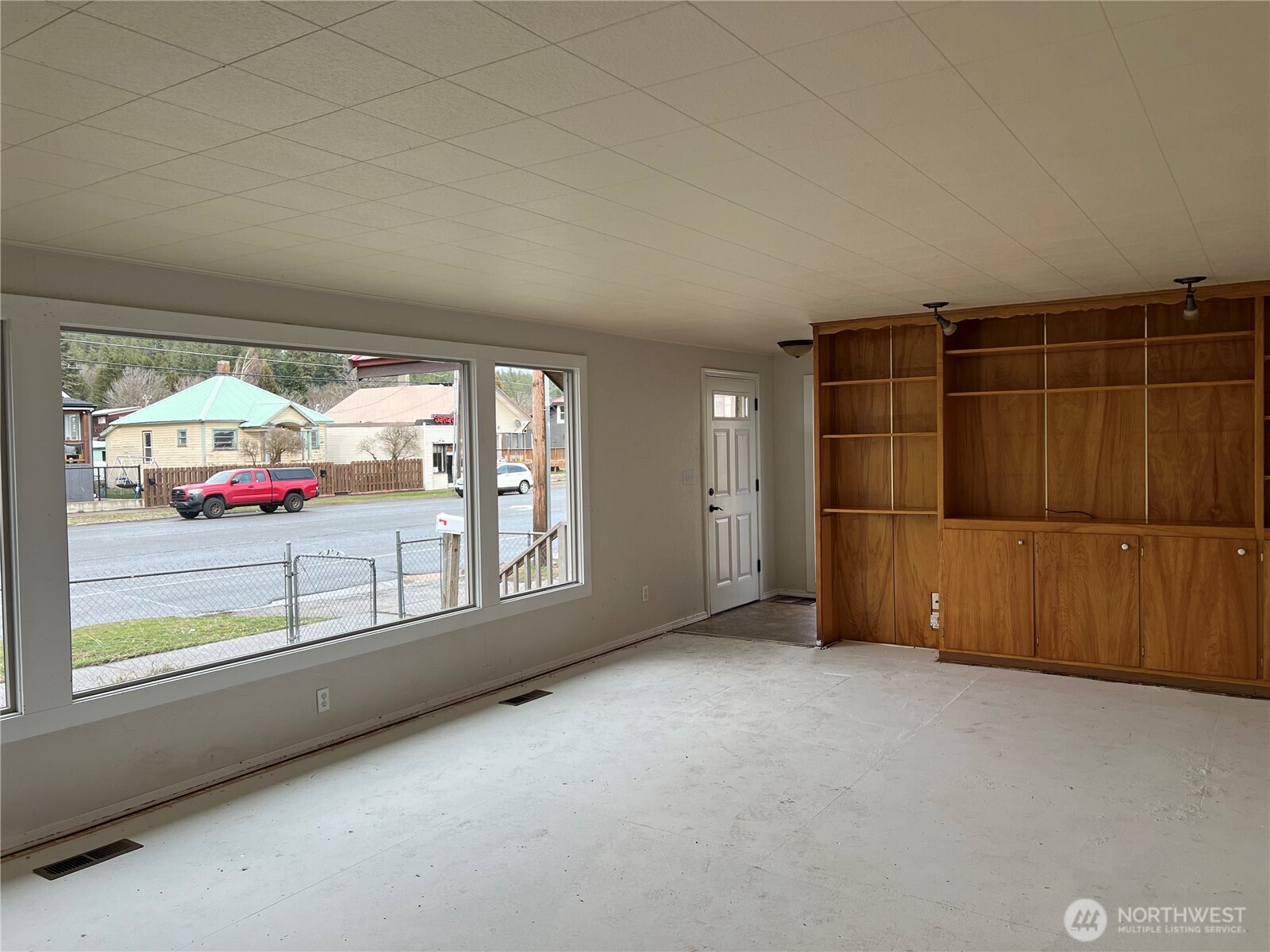 508 E First Street Property Photo 24