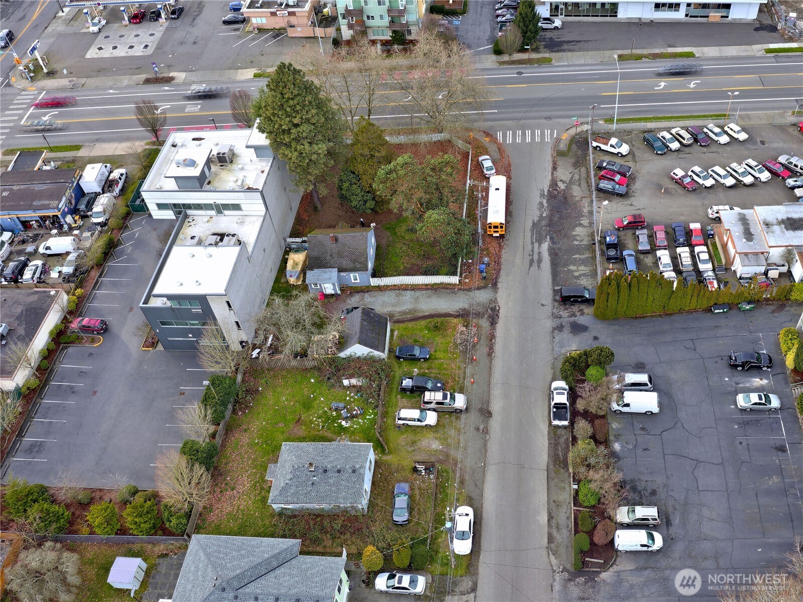 13502 Ambaum Boulevard Property Photo 4