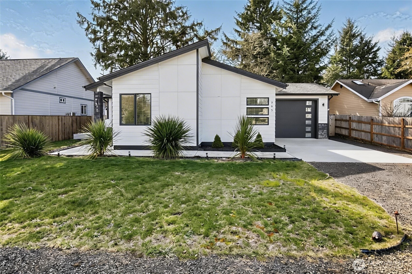 793 Island Circle Property Photo 40
