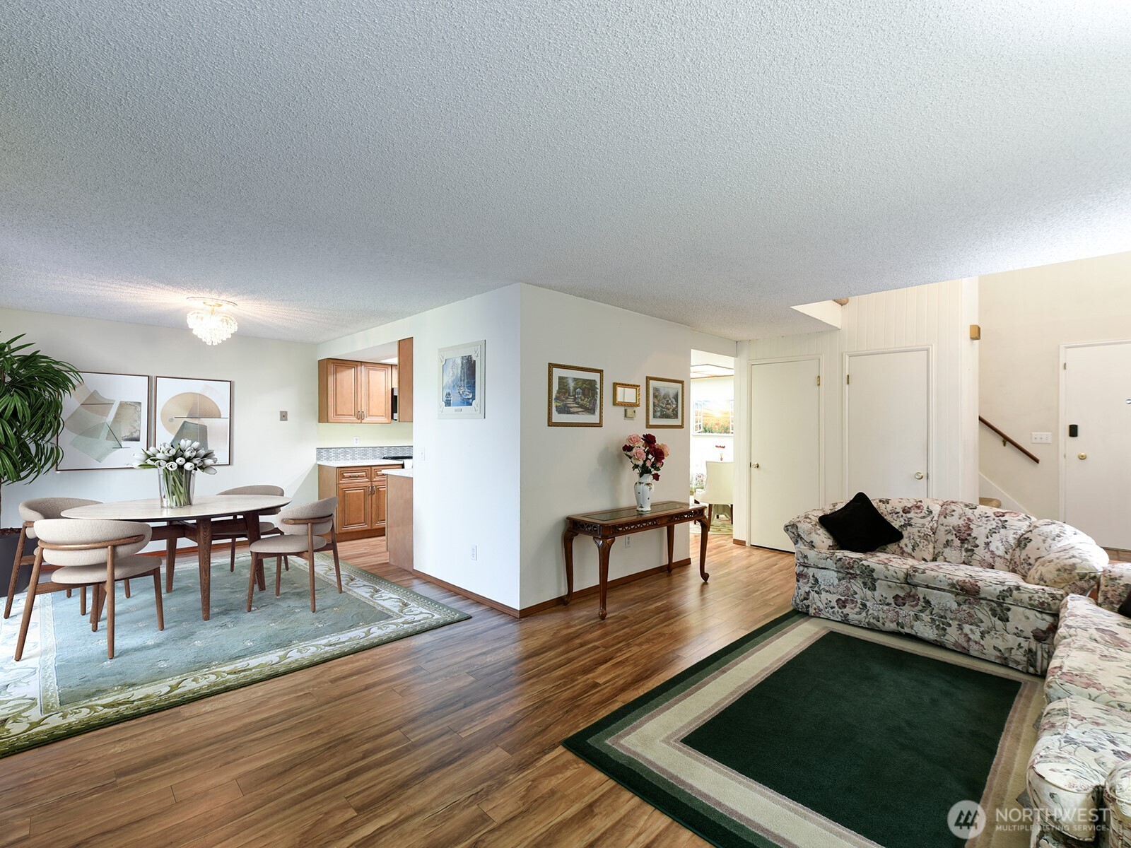 7713 Zircon Drive Property Photo 10