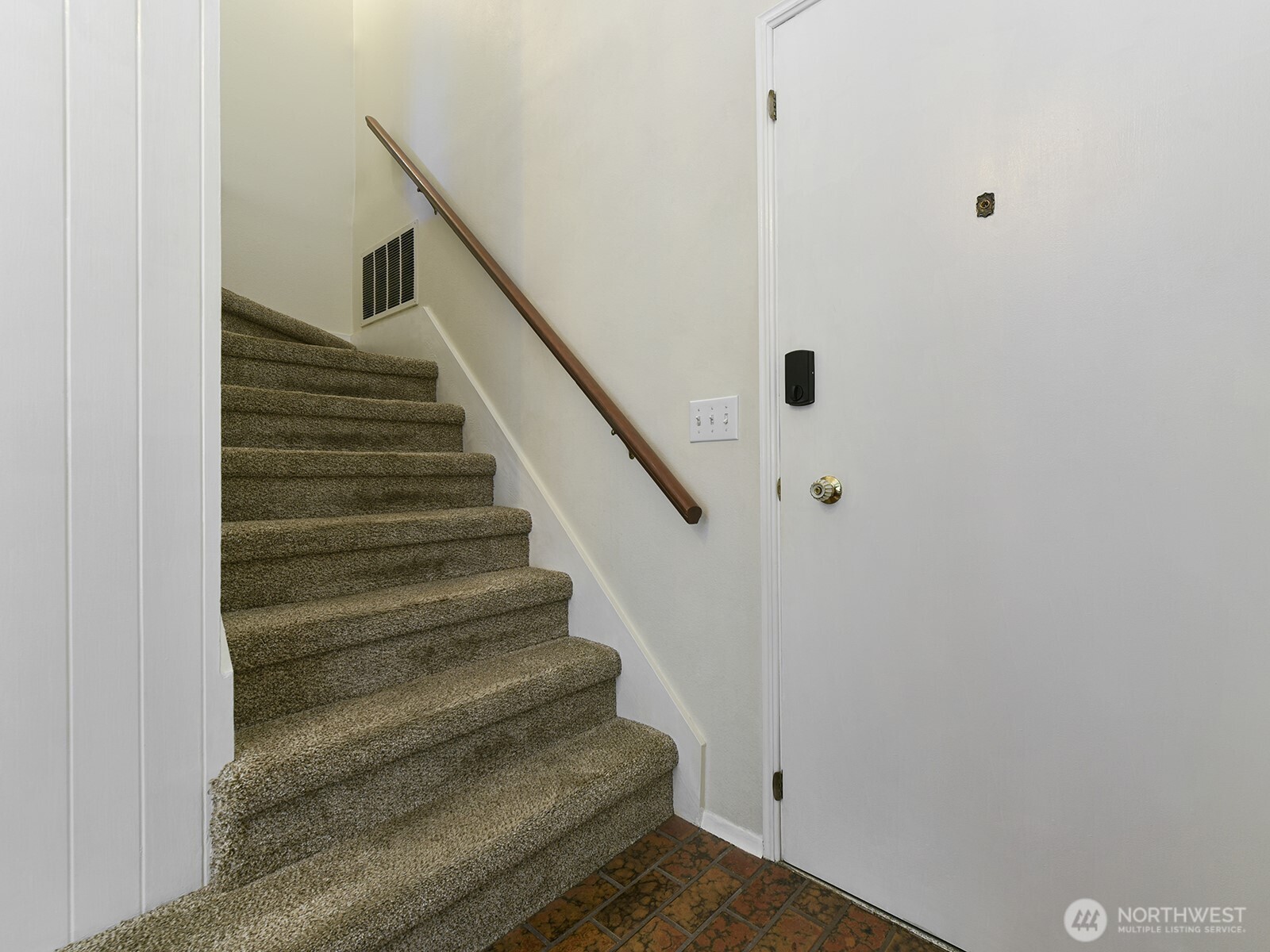 7713 Zircon Drive Property Photo 13