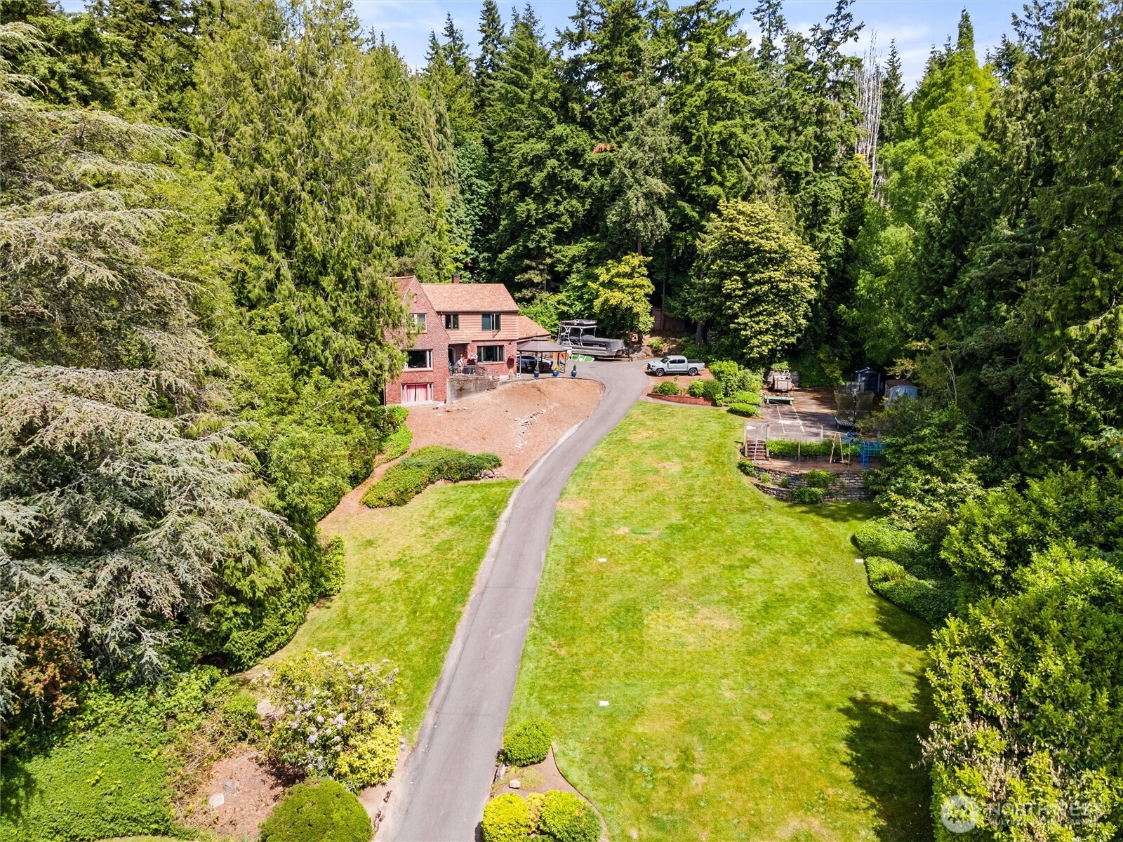 13117 Holmes Point Drive Property Photo 2