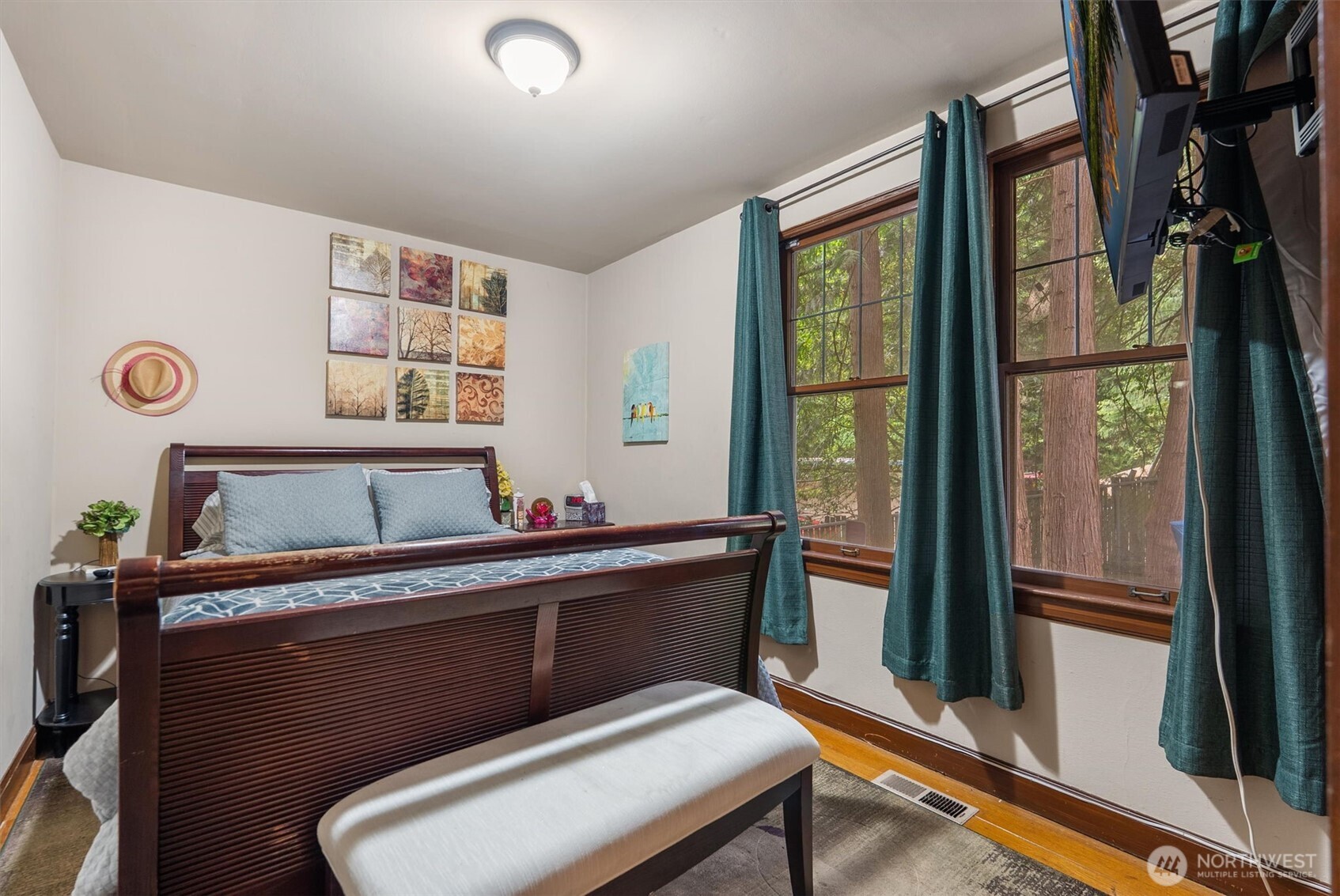 13117 Holmes Point Drive Property Photo 8