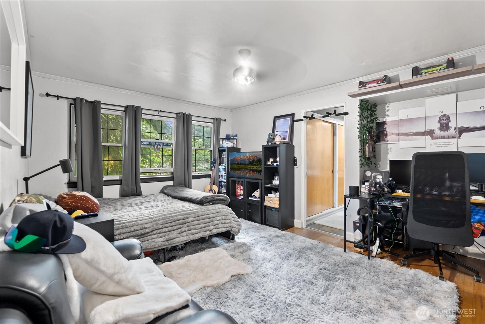 13117 Holmes Point Drive Property Photo 12