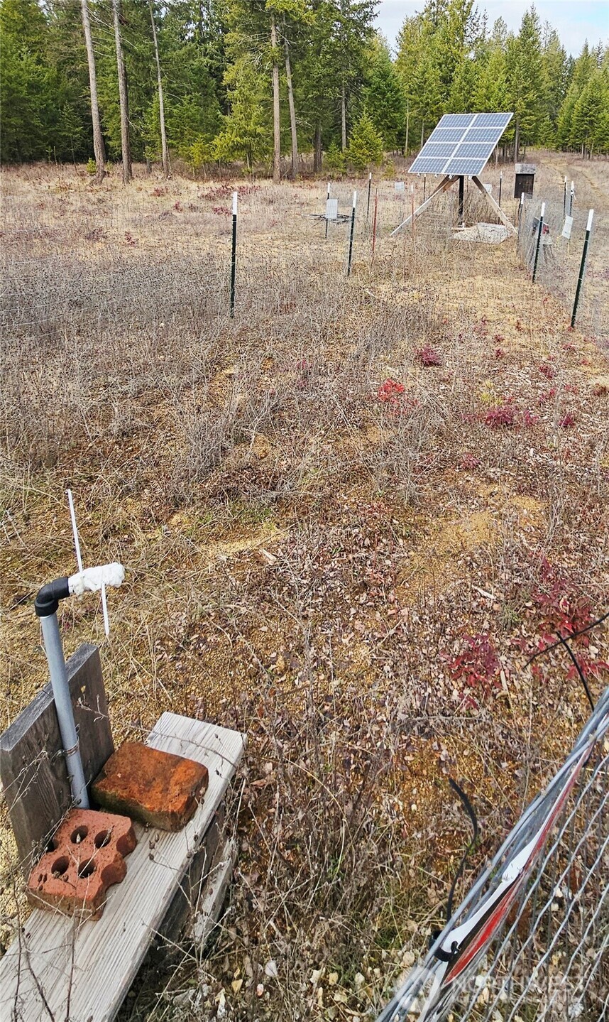 12818 E Bridges Road Property Photo 9