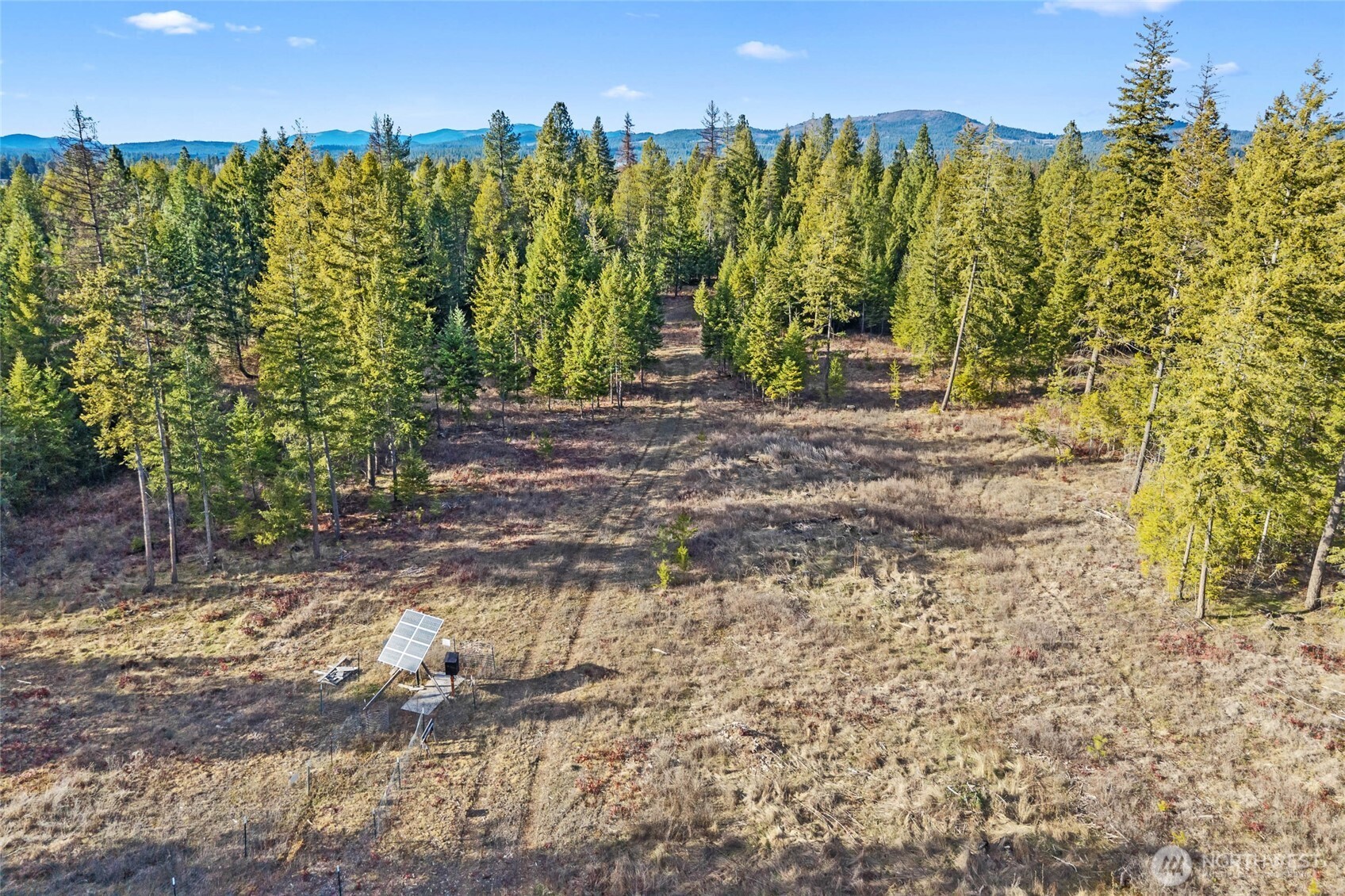 12818 E Bridges Road Property Photo 11