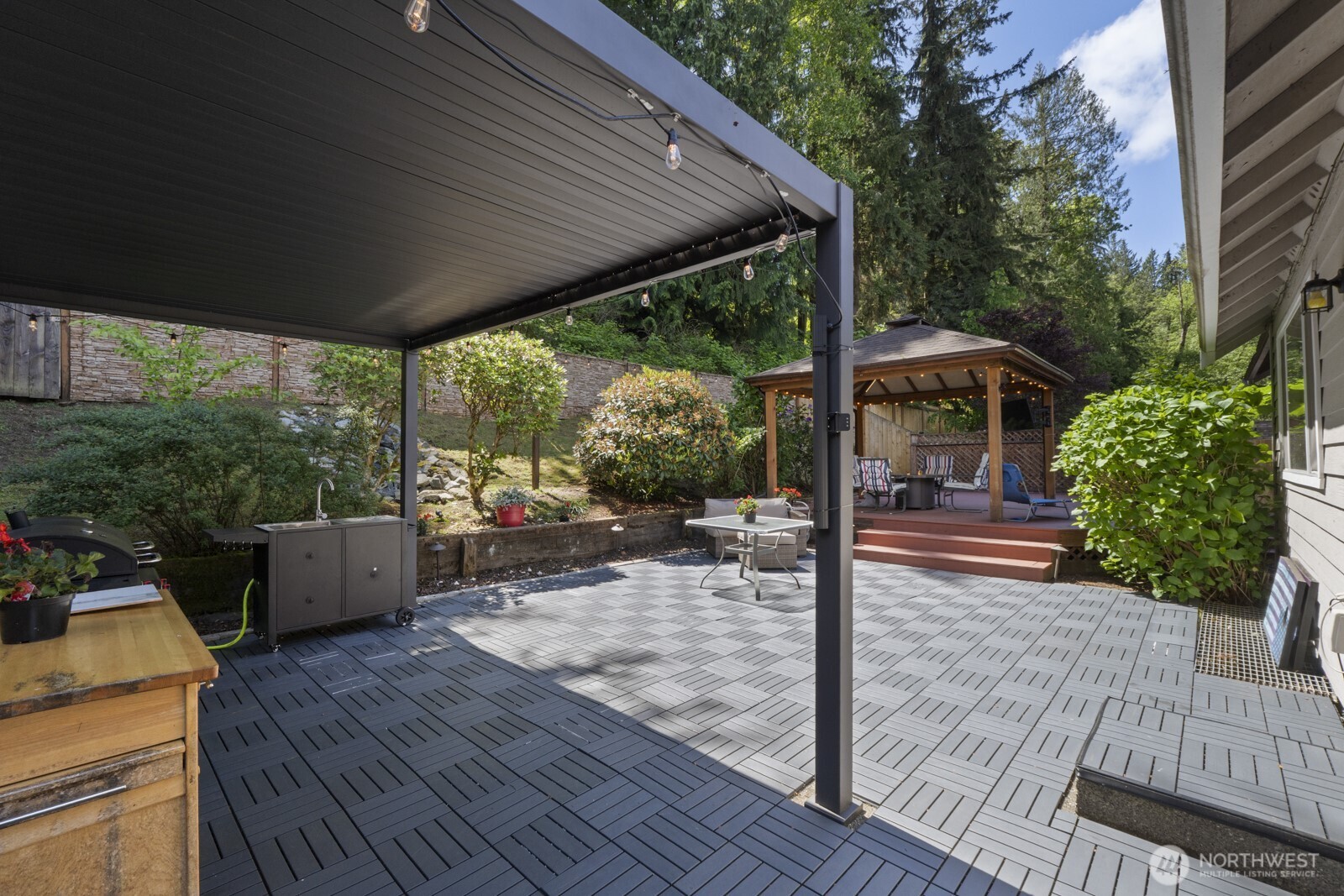 6108 133rd Place Property Photo 3