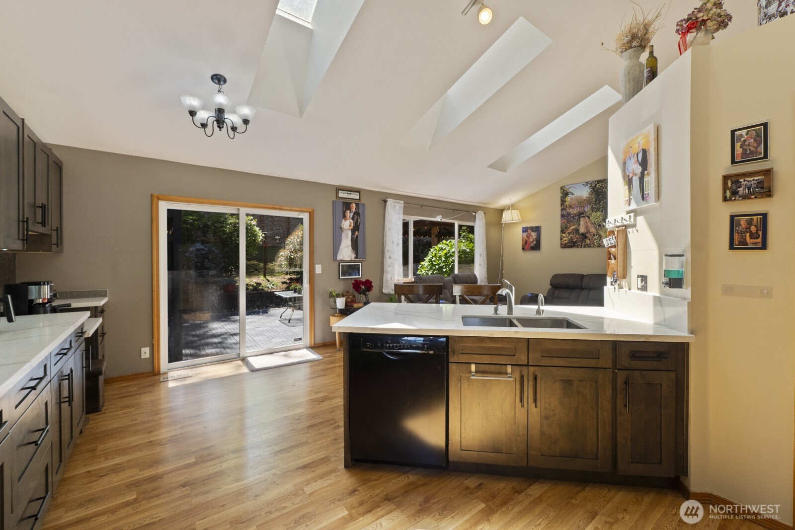 6108 133rd Place Property Photo 8
