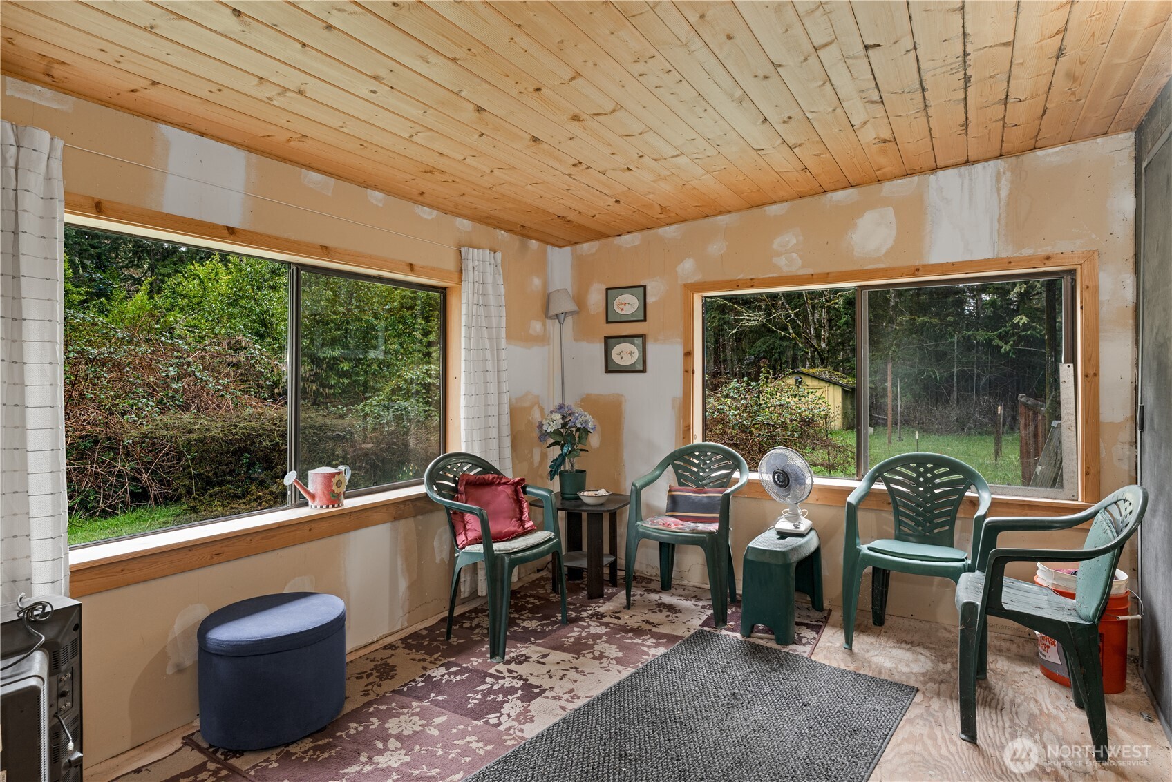 402 E Madrona Boulevard Property Photo 2