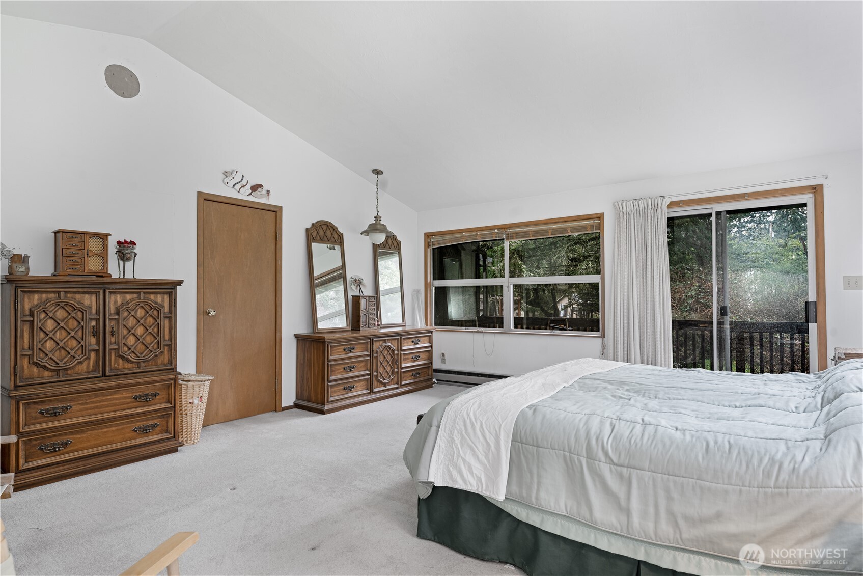 402 E Madrona Boulevard Property Photo 14