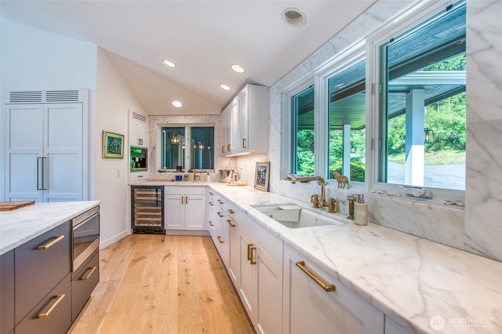 202 Avilion Place Property Photo 15