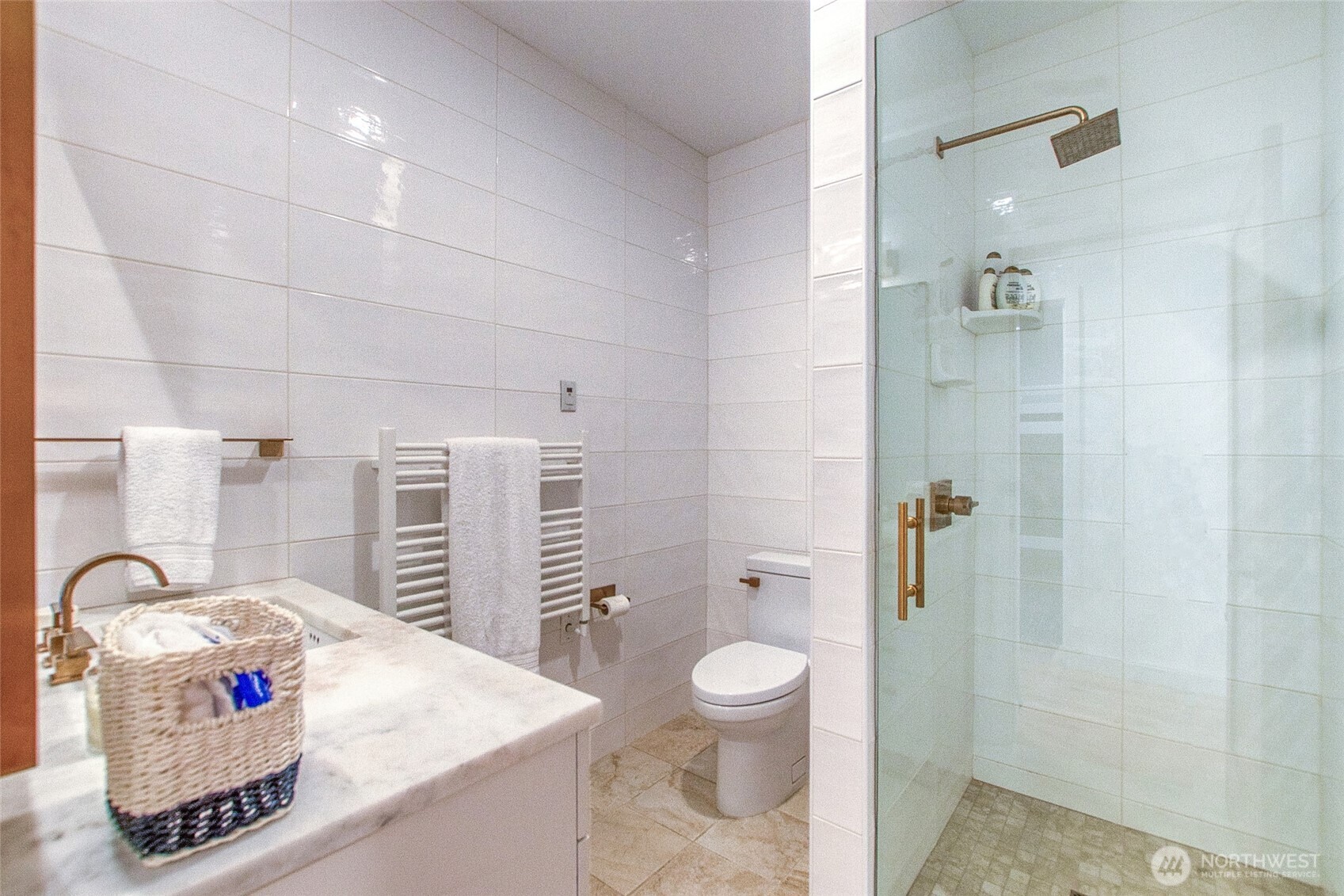202 Avilion Place Property Photo 33