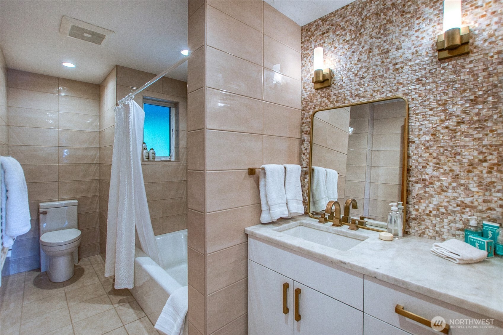 202 Avilion Place Property Photo 37