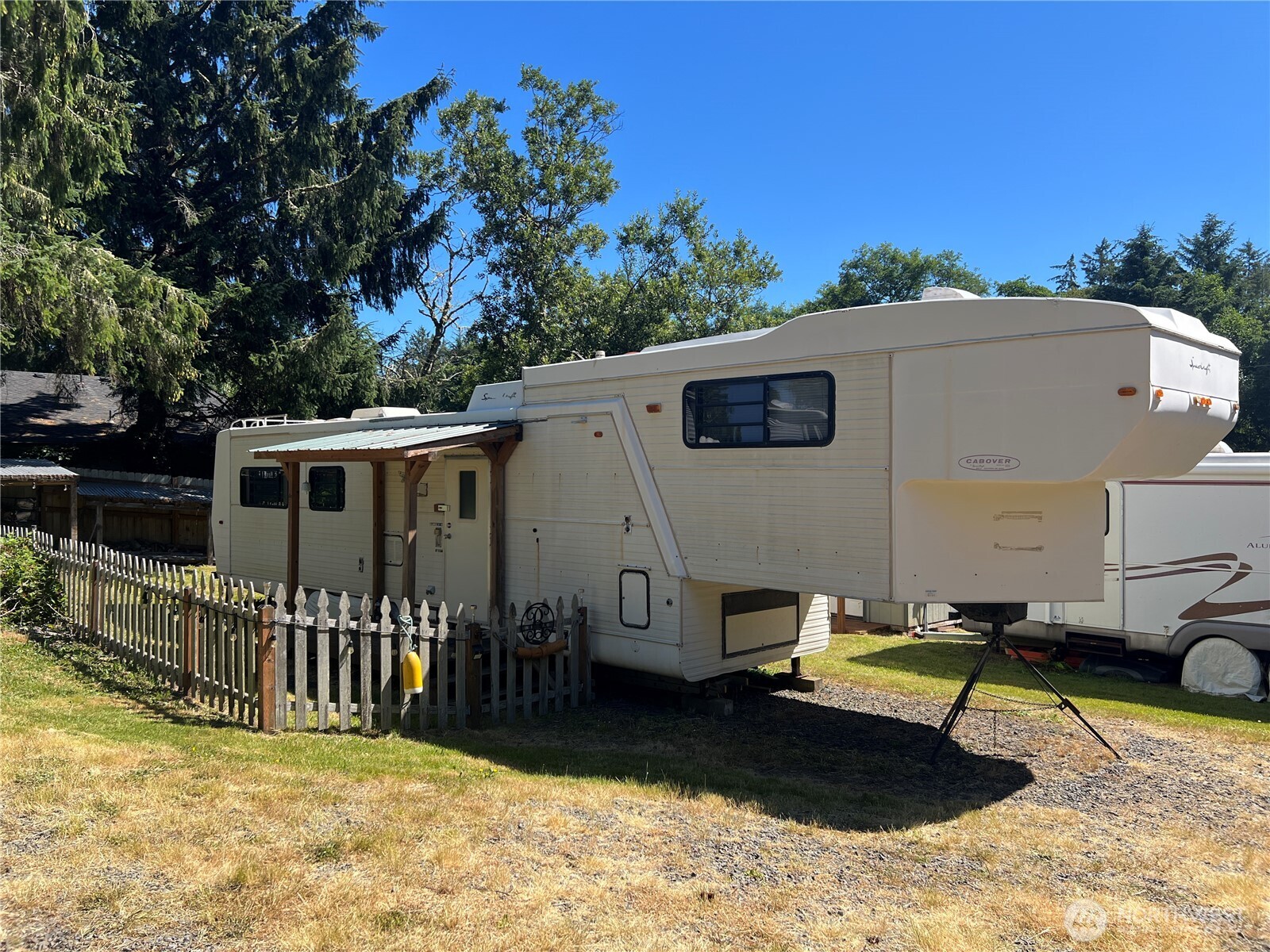 1913 321st Place Property Photo 2