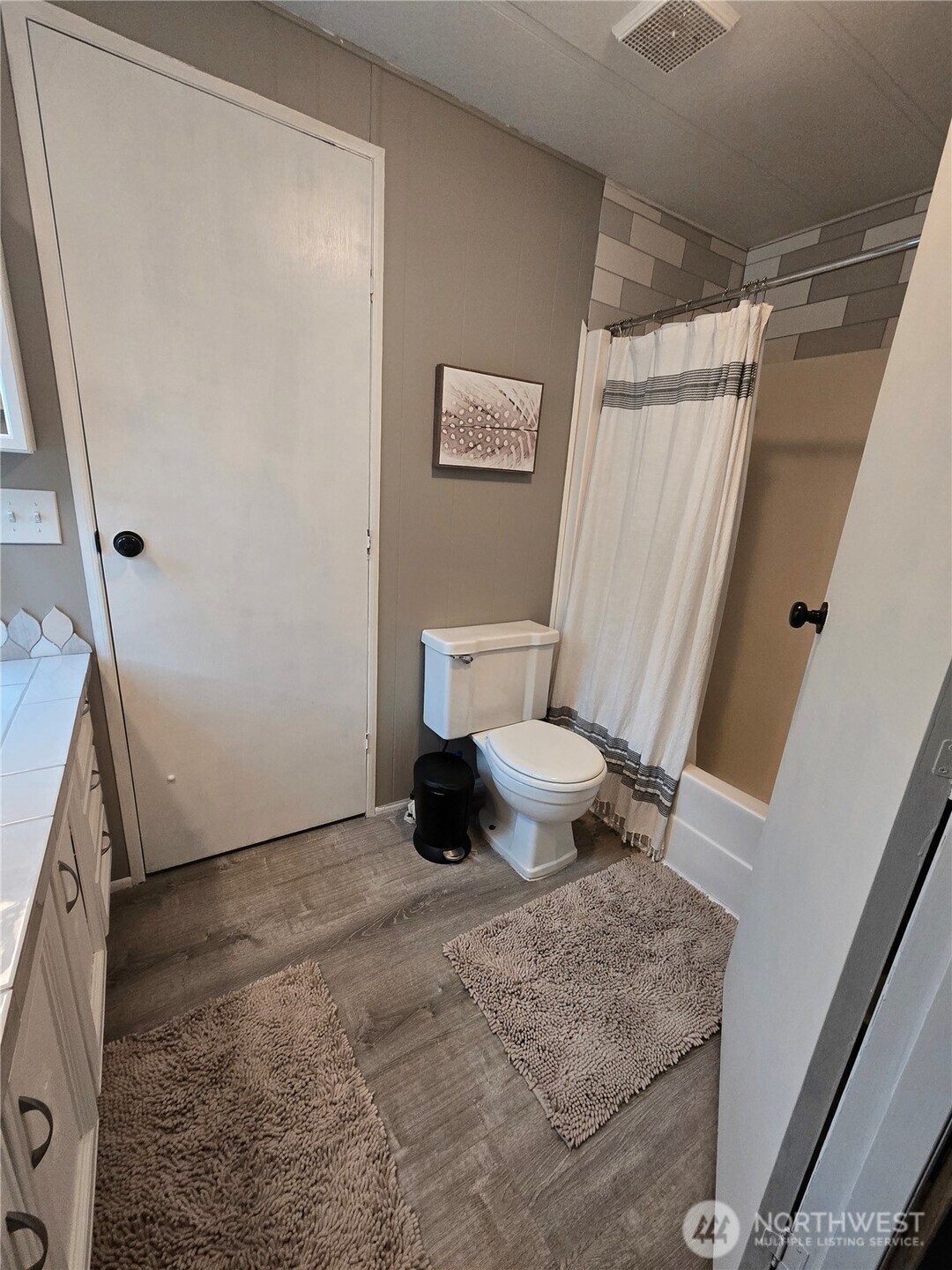 1114 29th Street Pl 29 Property Photo 13