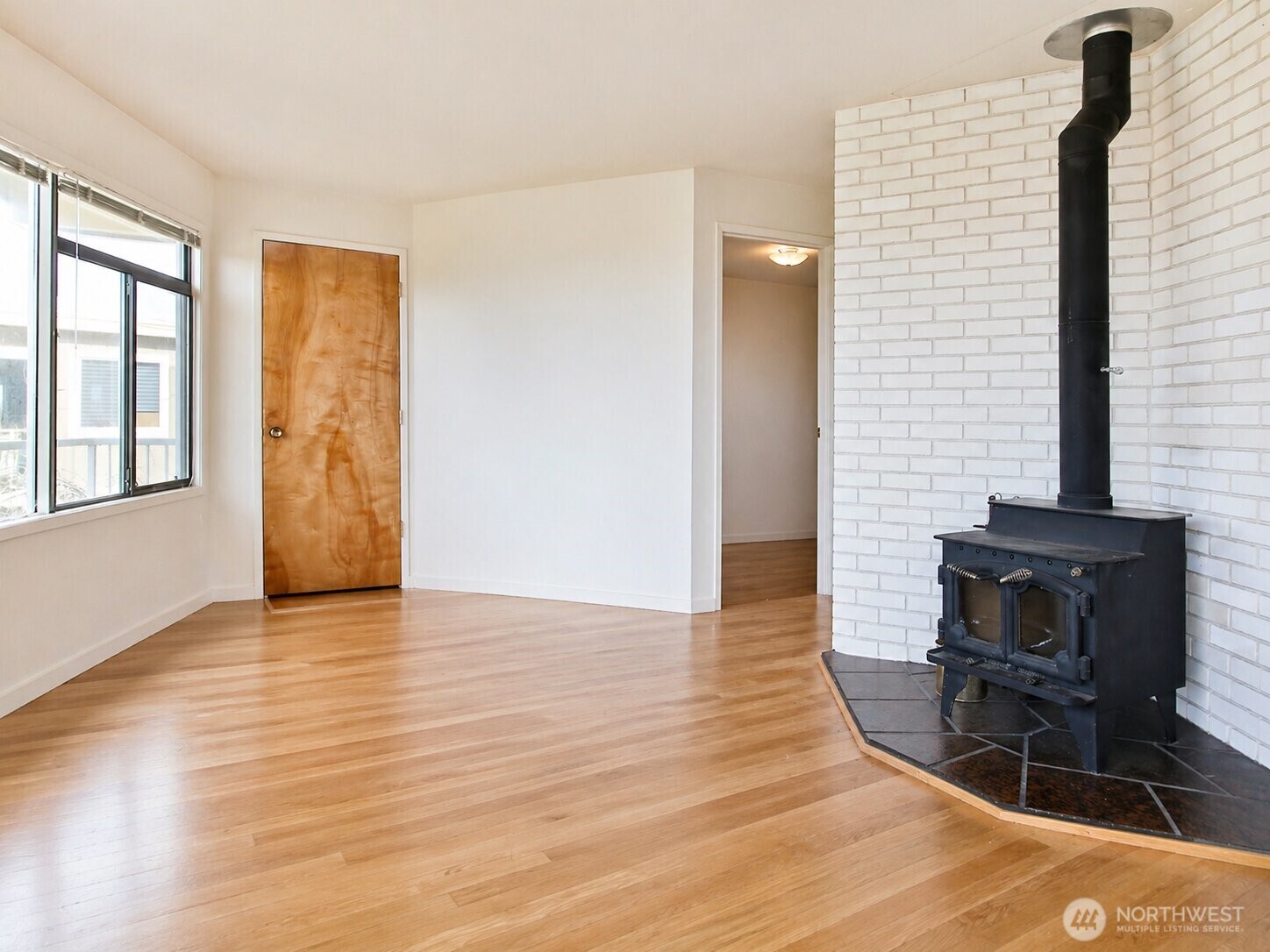 3545 Shell Street Property Photo 8