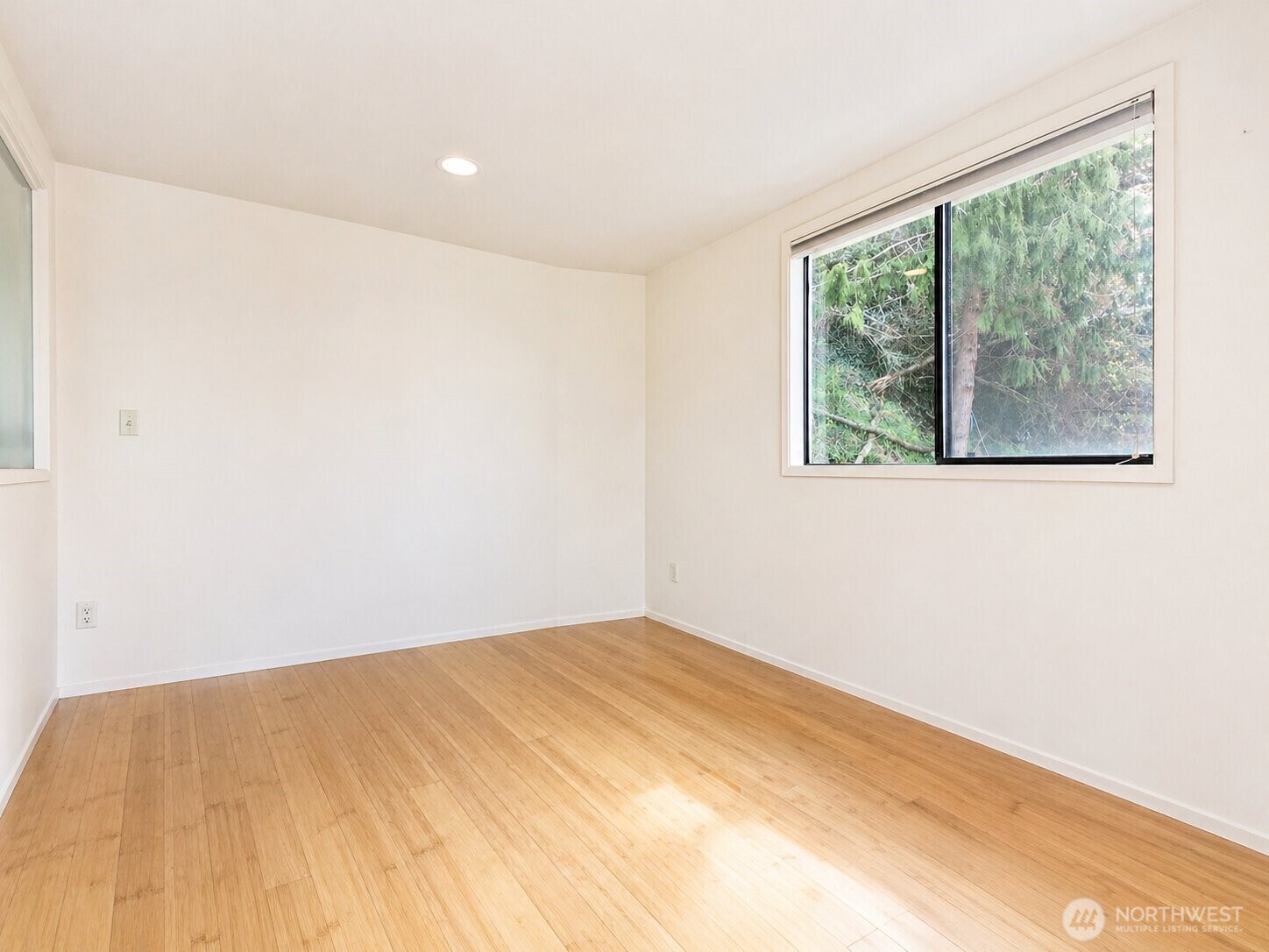 3545 Shell Street Property Photo 15