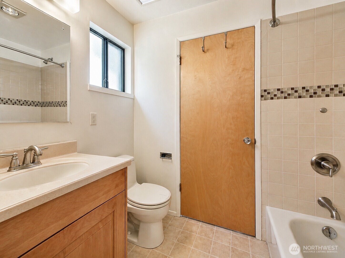 3545 Shell Street Property Photo 18