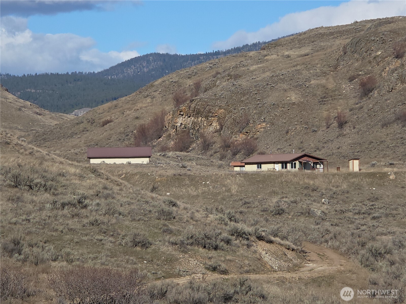 105 Emily Road Property Photo 1